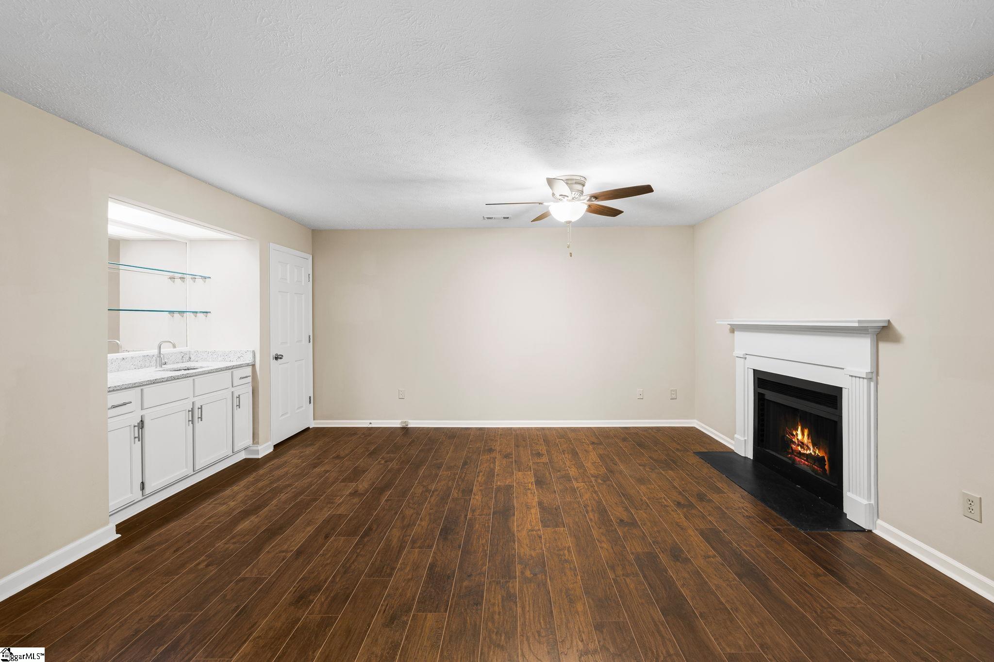 40 Wood Pointe Drive Unit 56