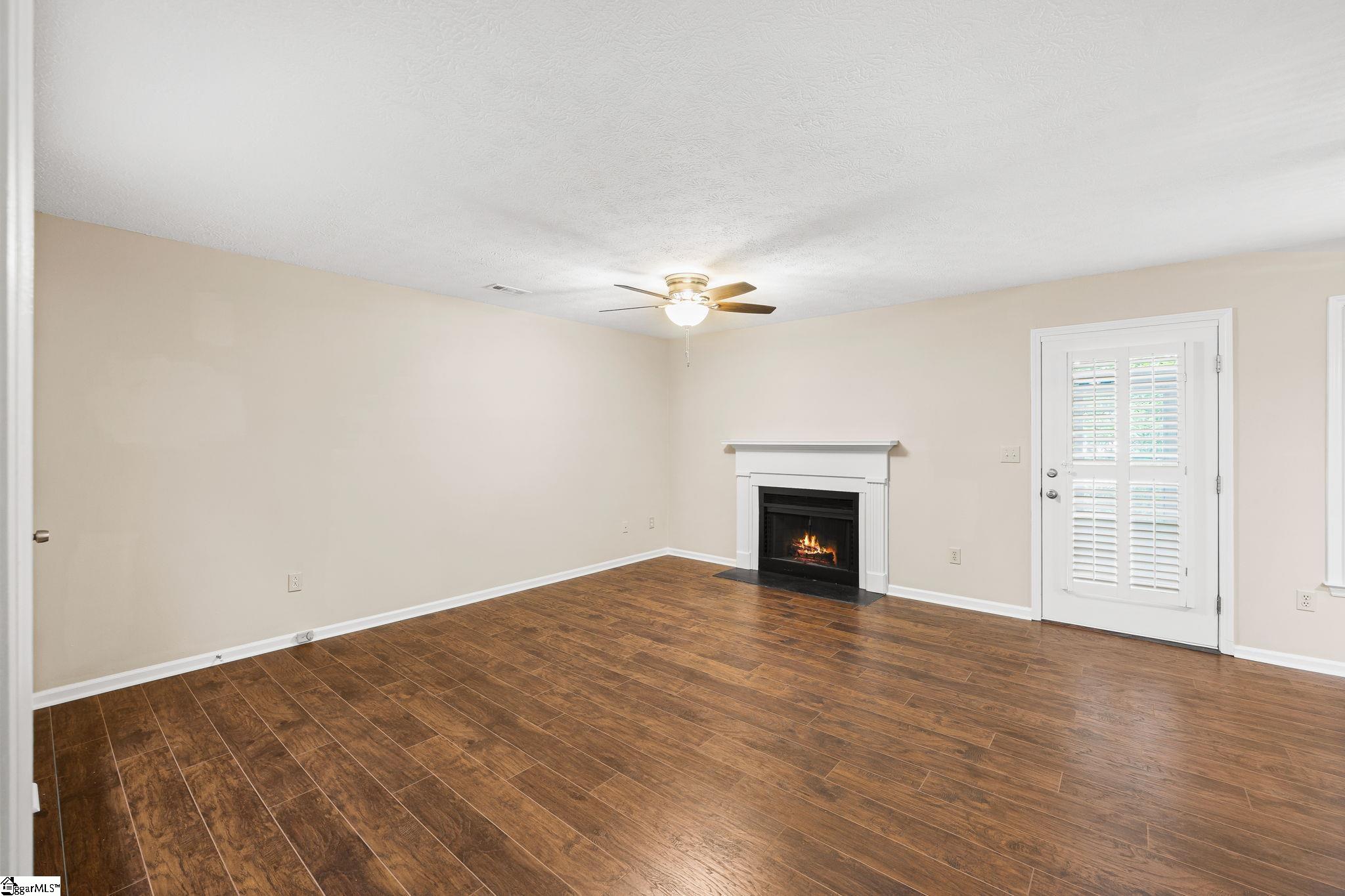 40 Wood Pointe Drive Unit 56