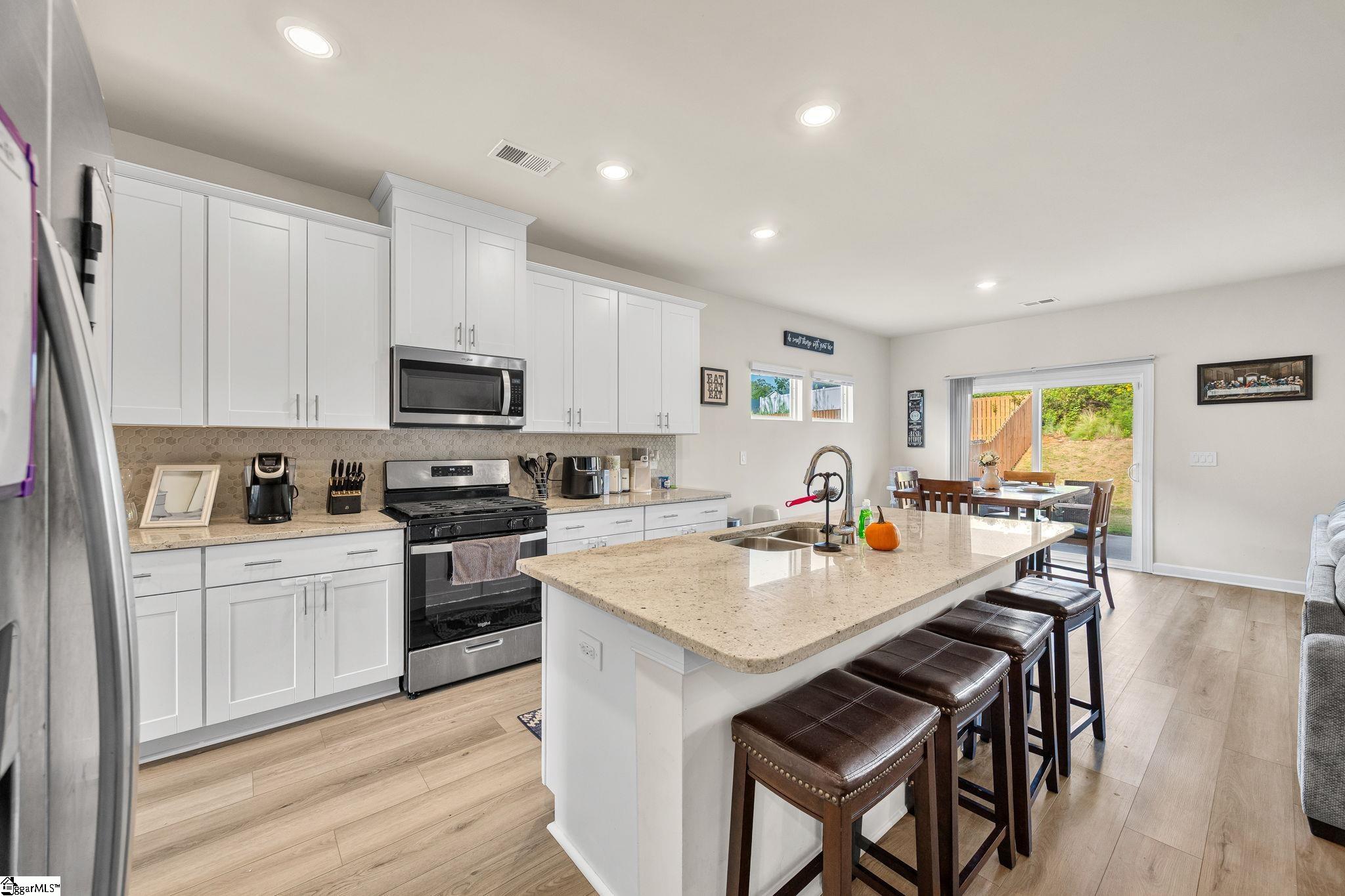 1043 Appalachian Drive