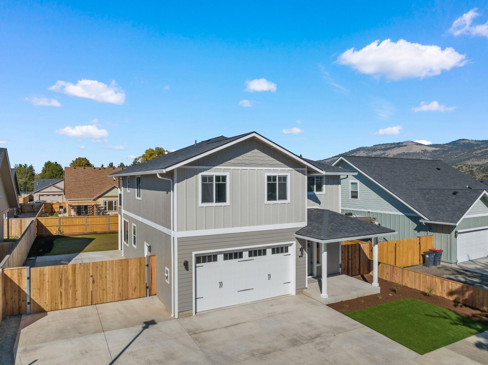 213 Samuel Ln Loop Road