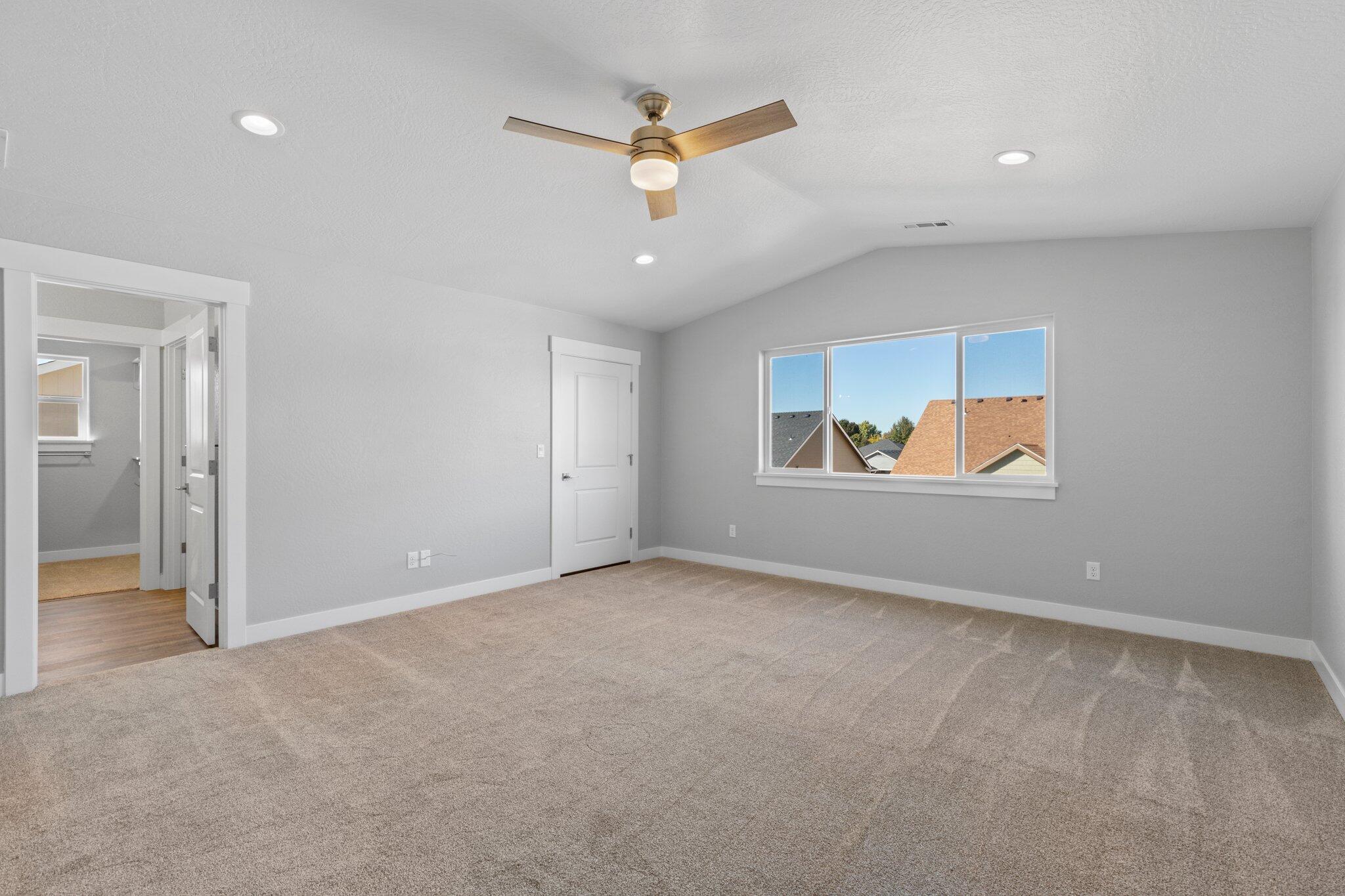 213 Samuel Ln Loop Road