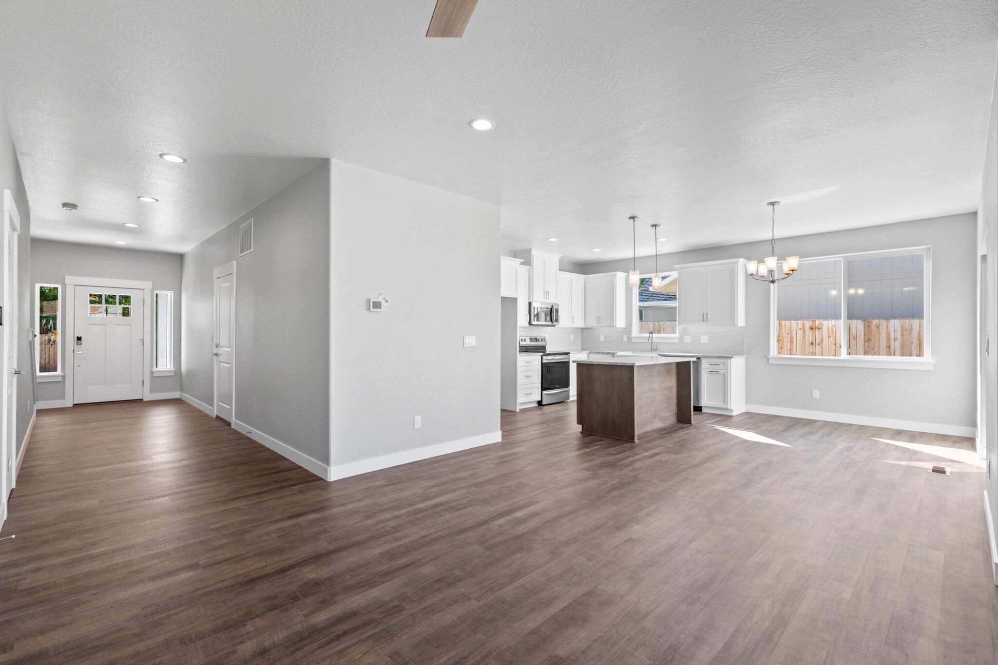 213 Samuel Ln Loop Road