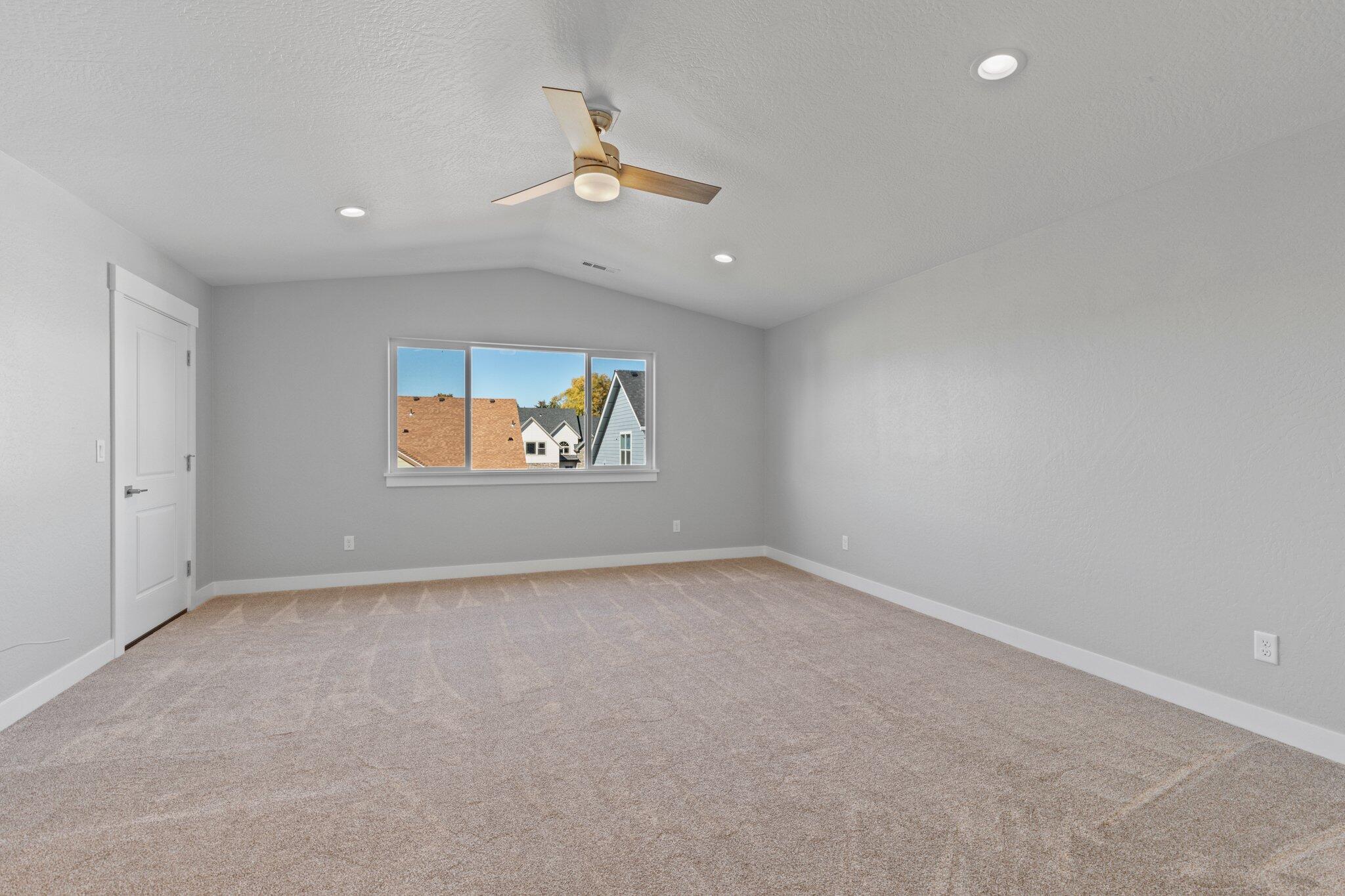 213 Samuel Ln Loop Road