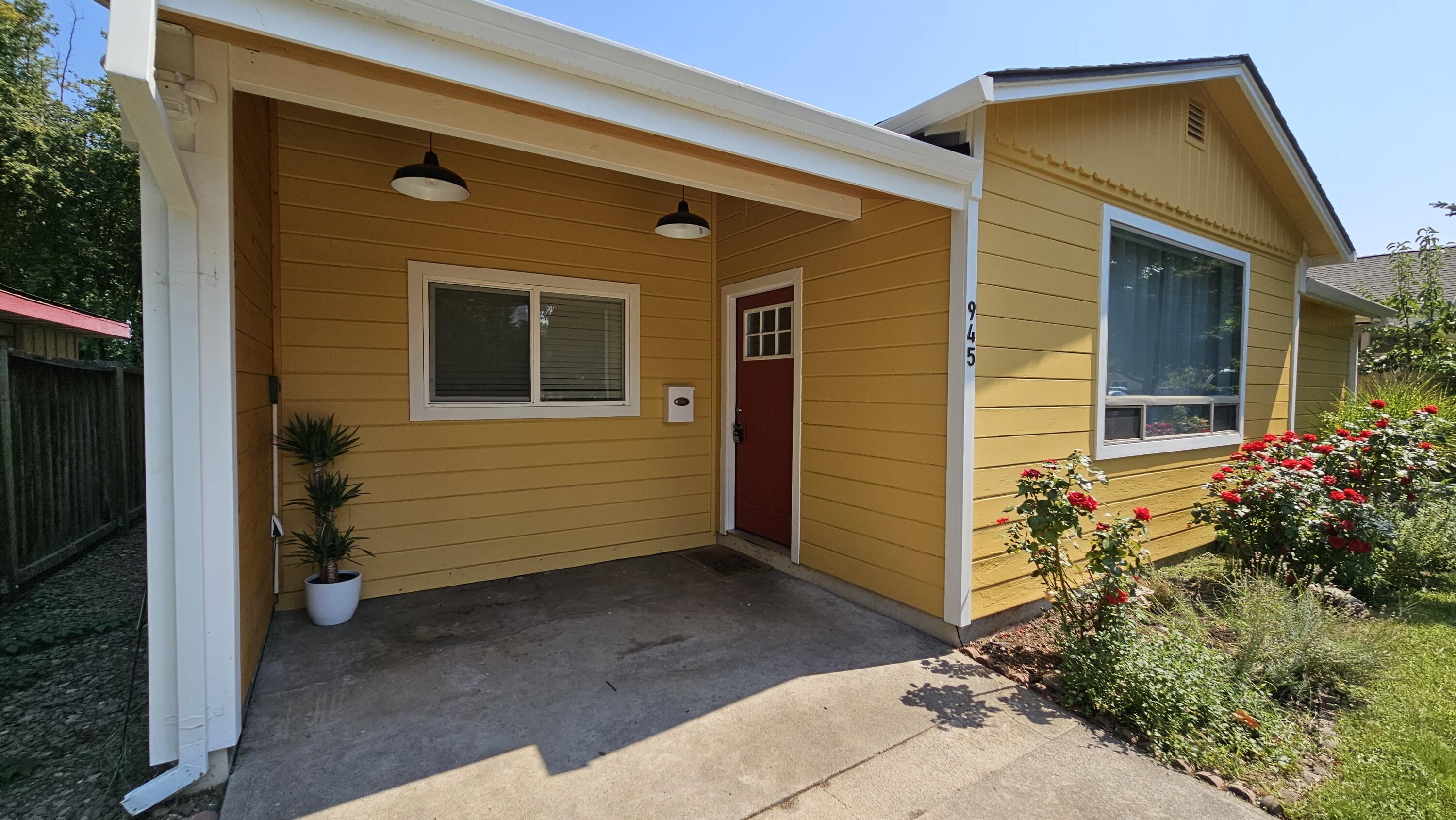 945 Kenyon Street