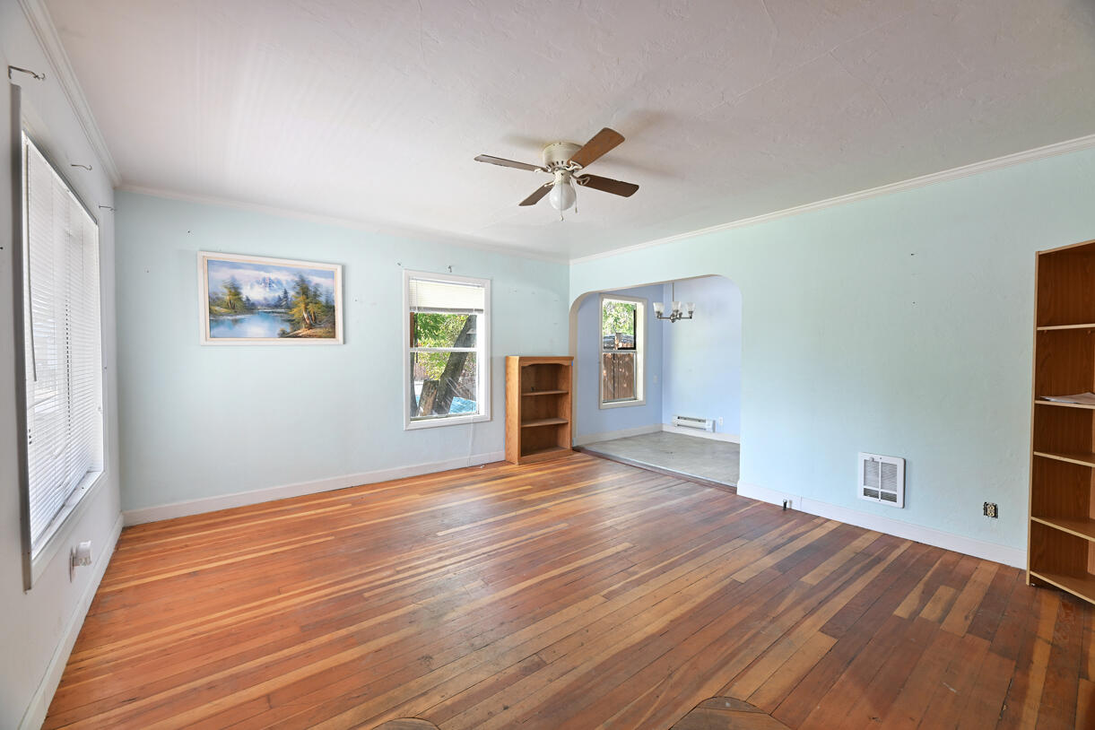 520 W Jackson Street
