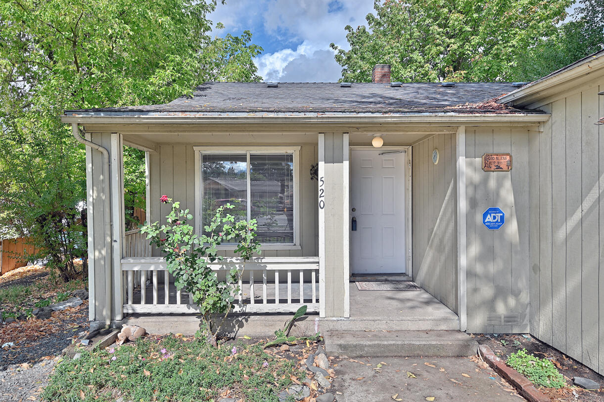 520 W Jackson Street
