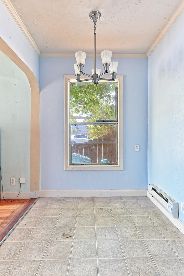520 W Jackson Street