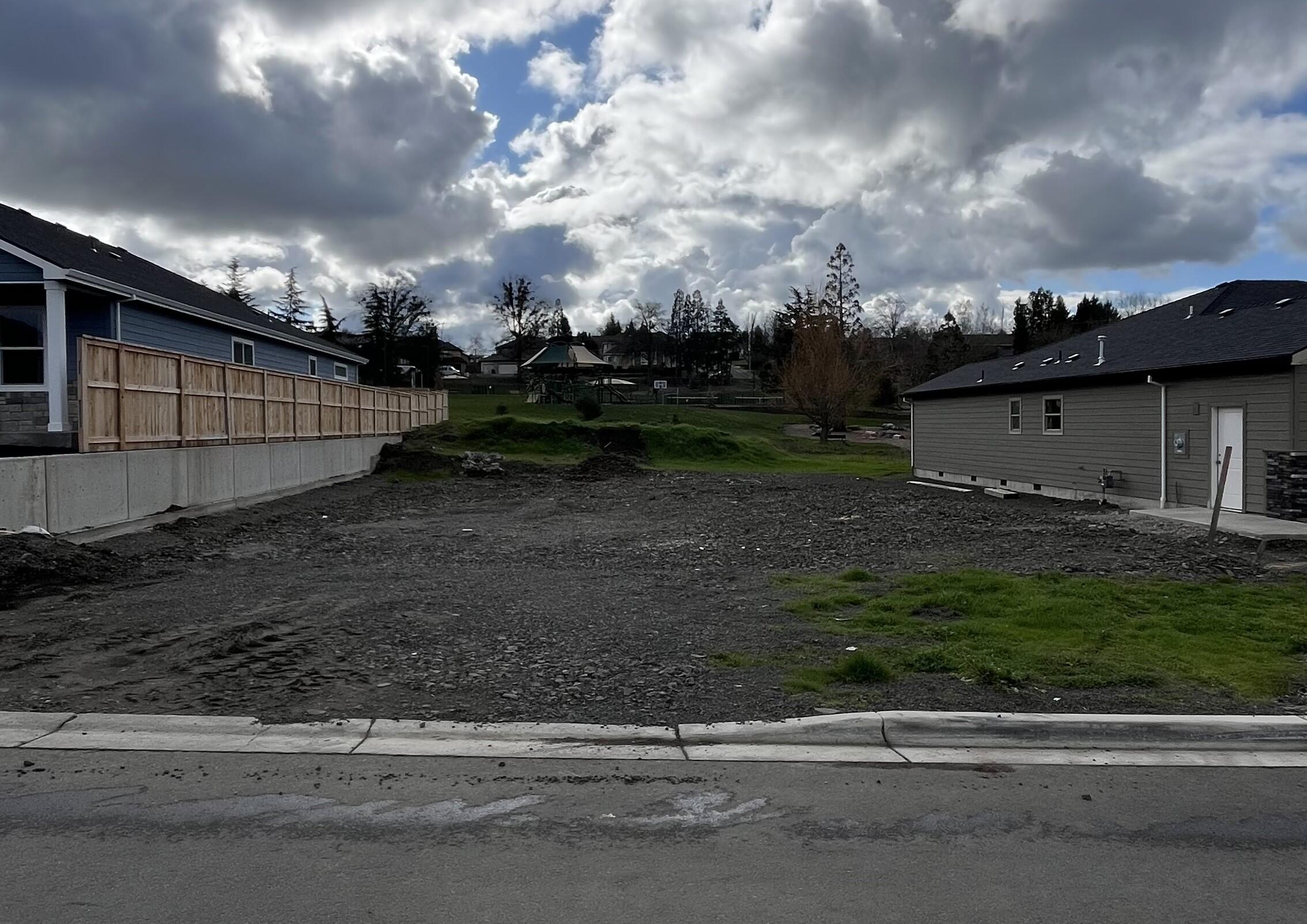 3026 Mt Thielsen, Lot 3