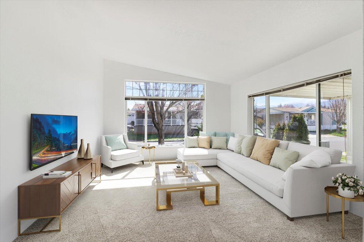 10 E South Stage Road, SPC 93