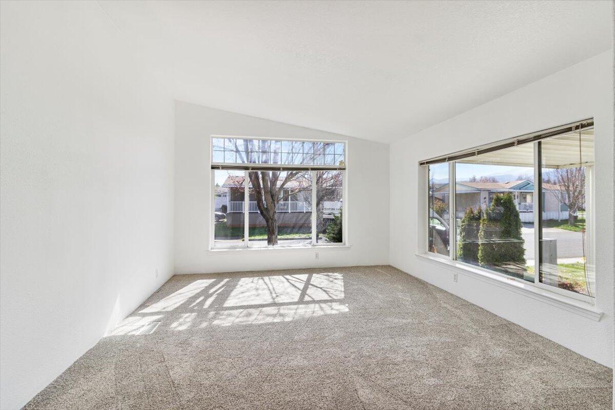 10 E South Stage Road, SPC 93
