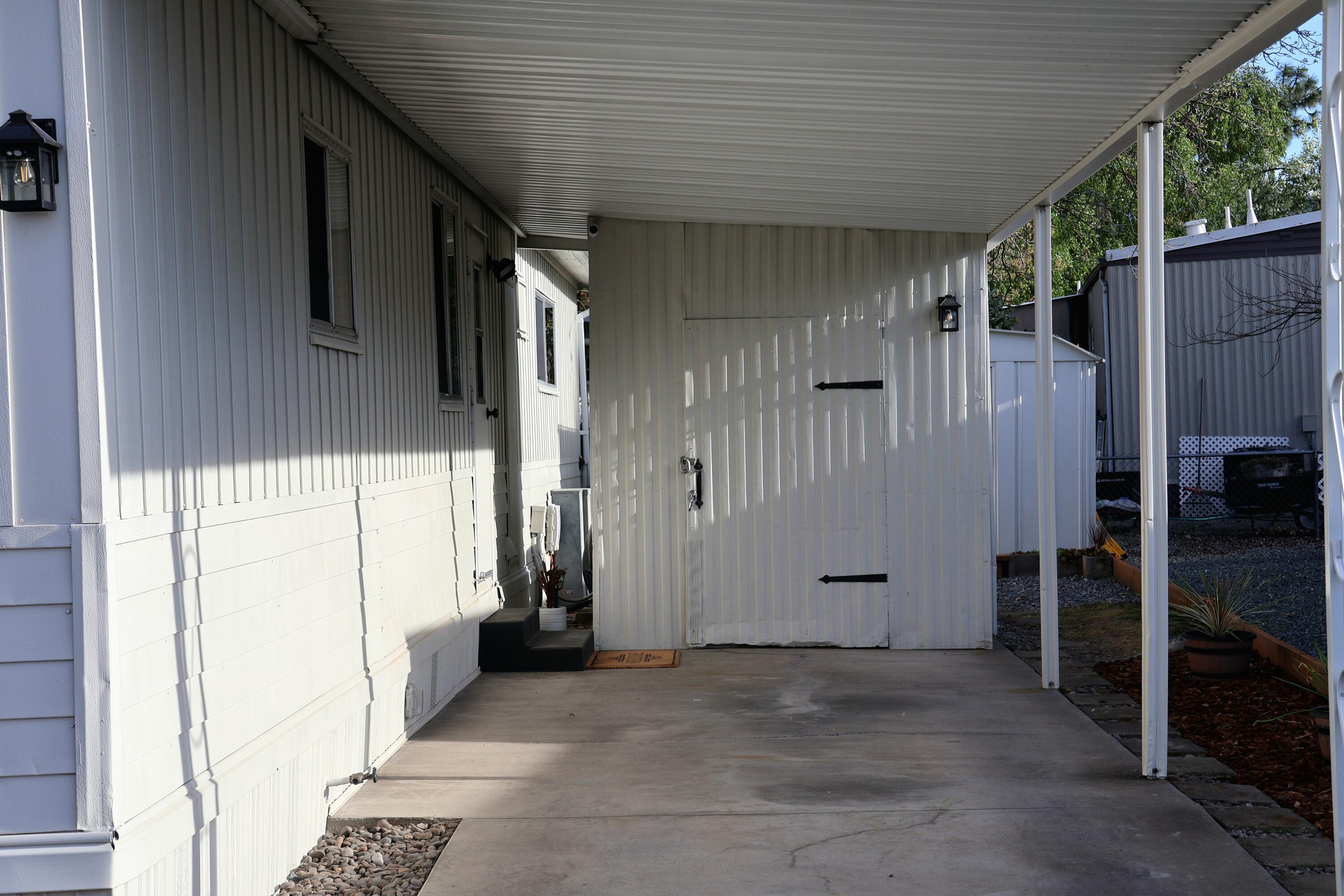 3431 S Pacific Highway, 97