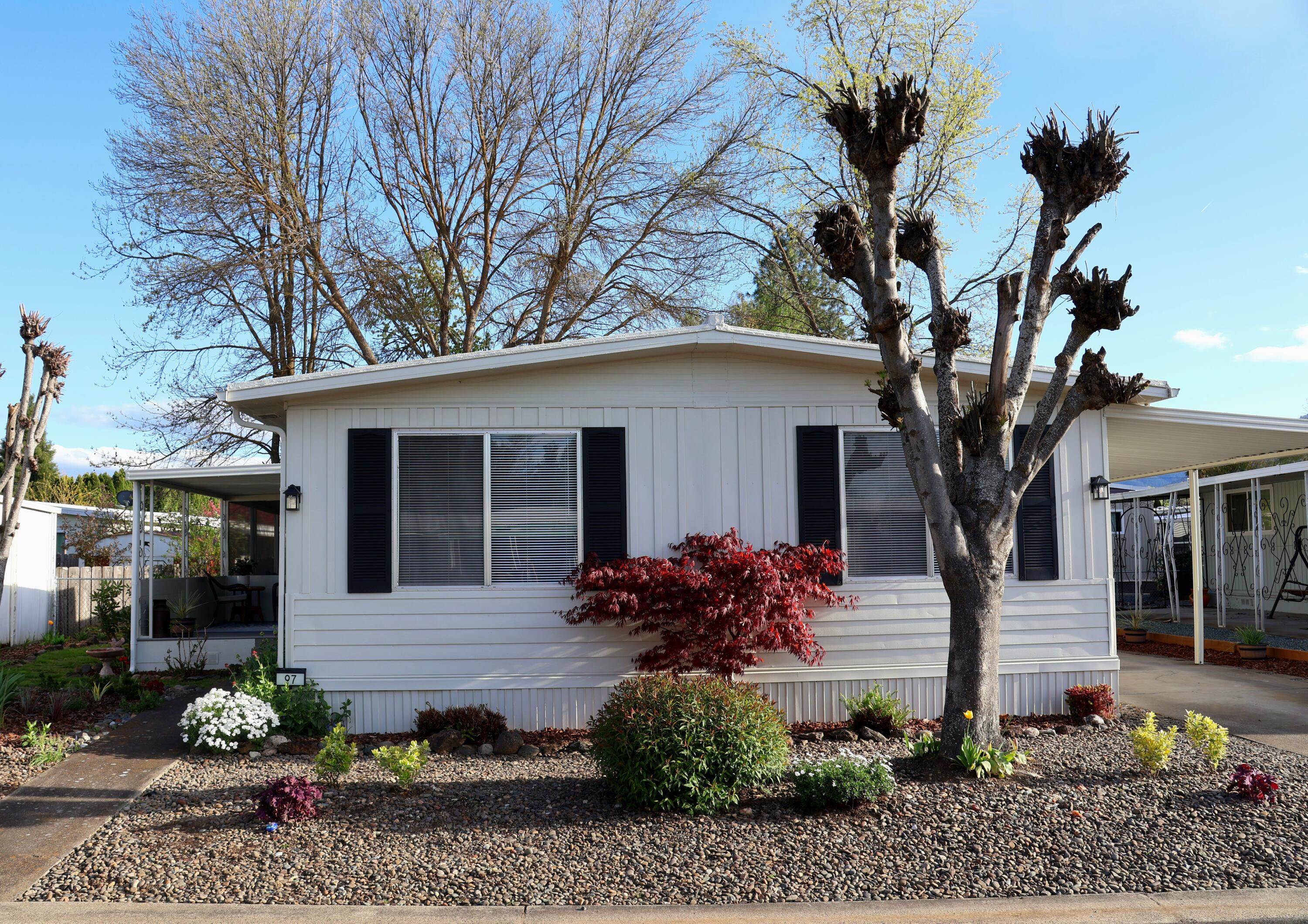 3431 S Pacific Highway, 97