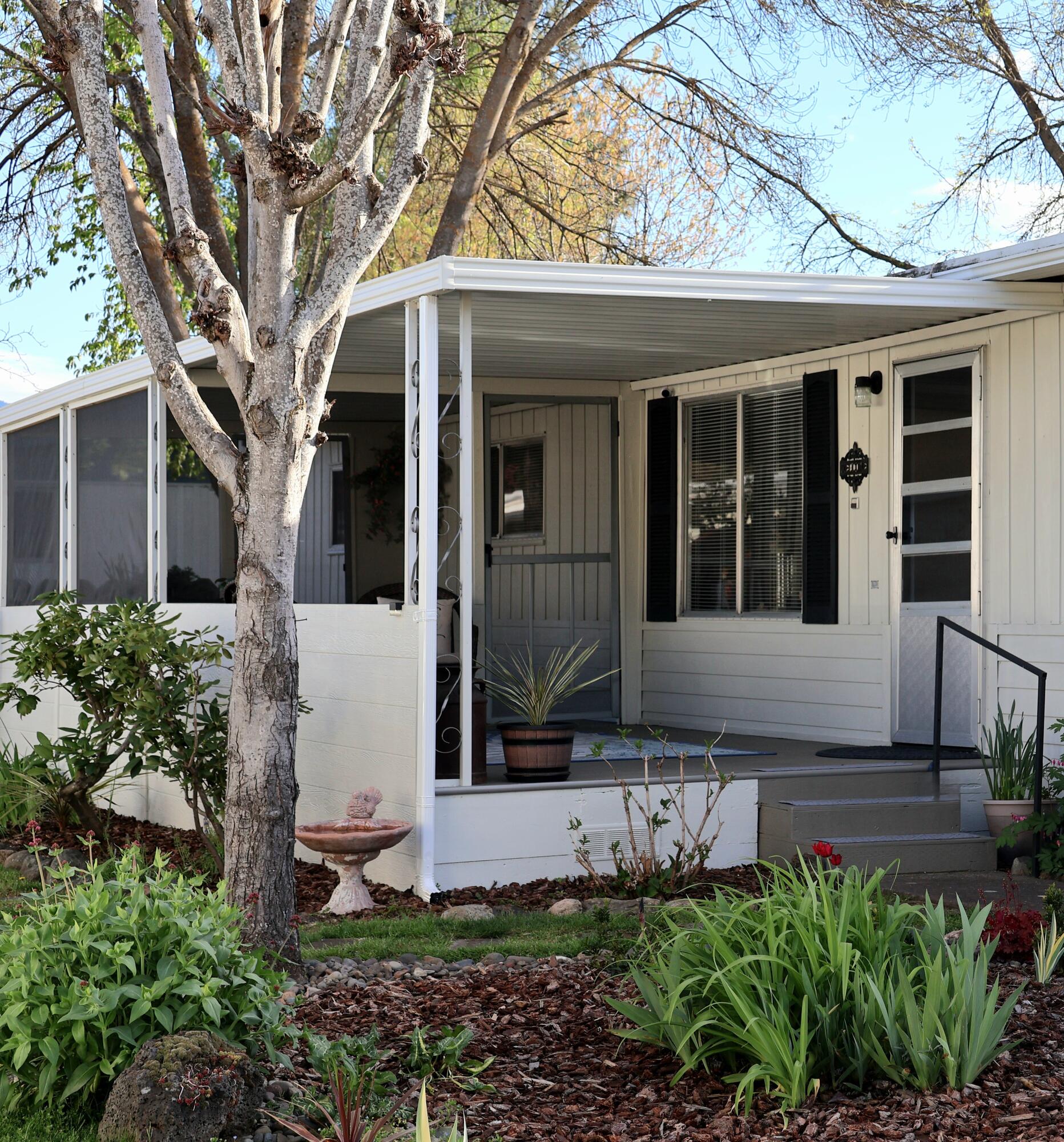 3431 S Pacific Highway, 97