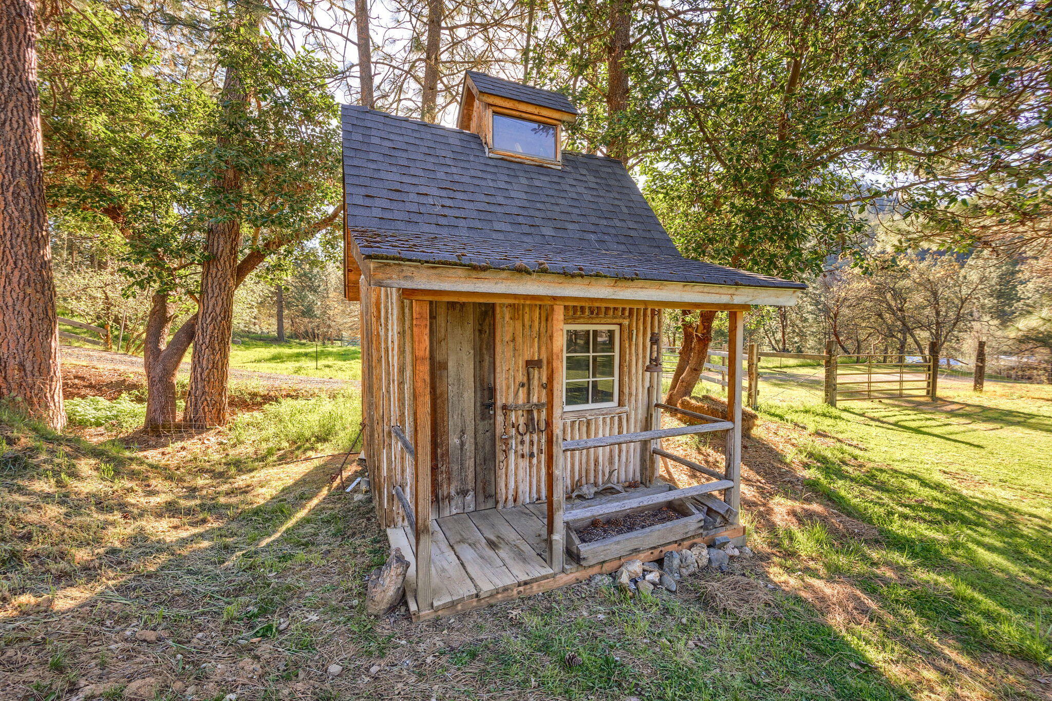 9658 Upper Applegate Road