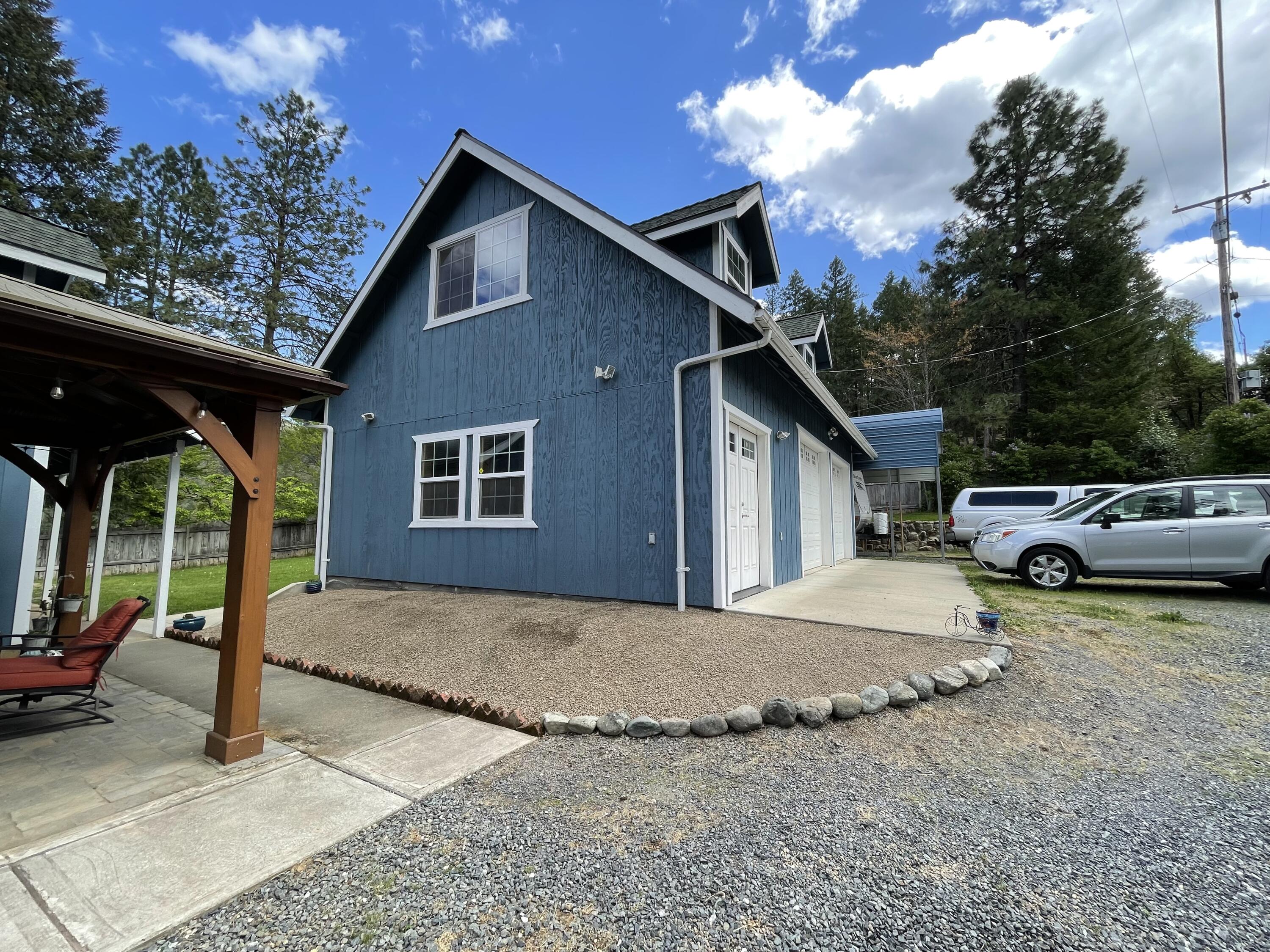 9658 Upper Applegate Road