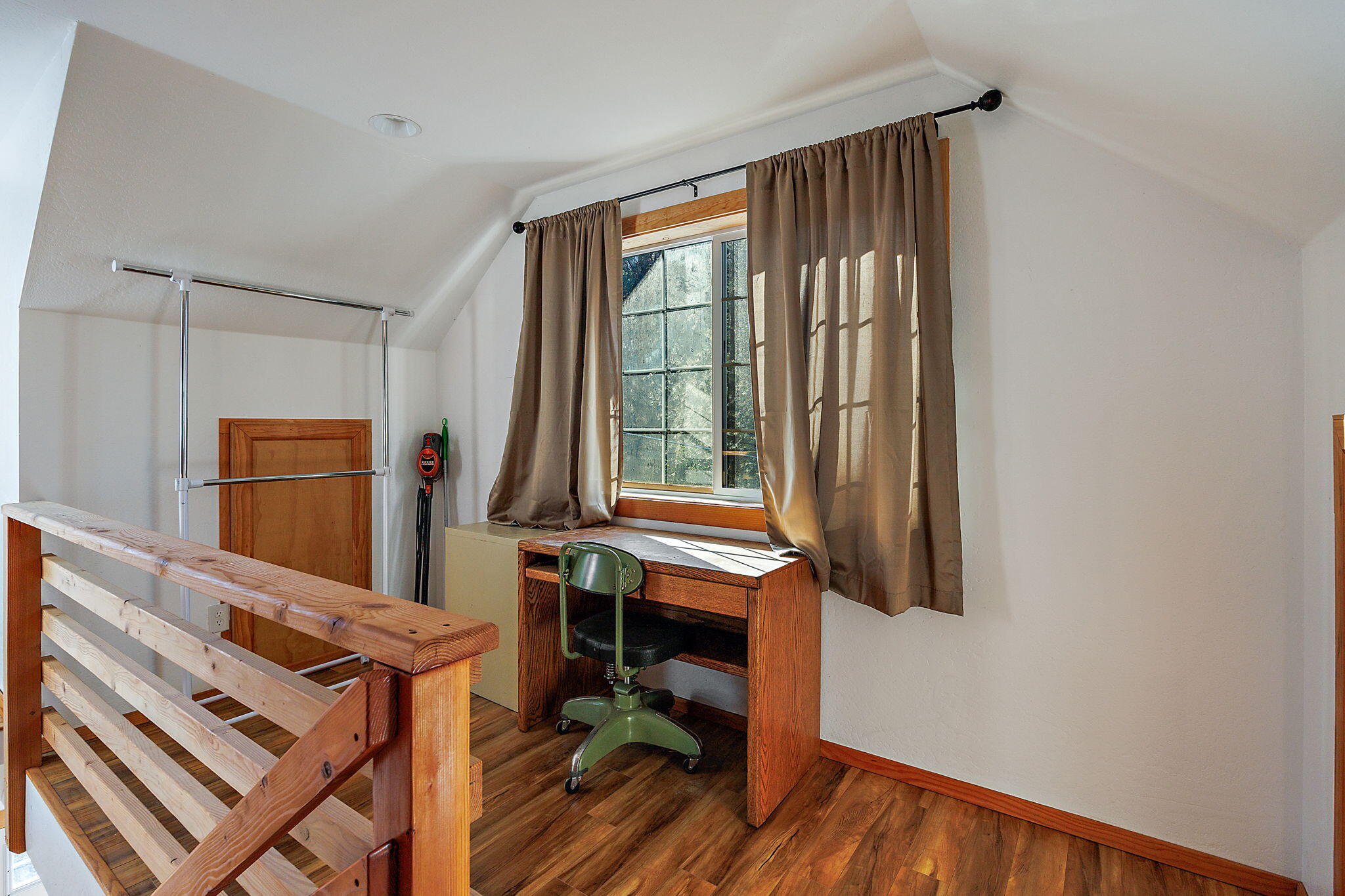 9658 Upper Applegate Road