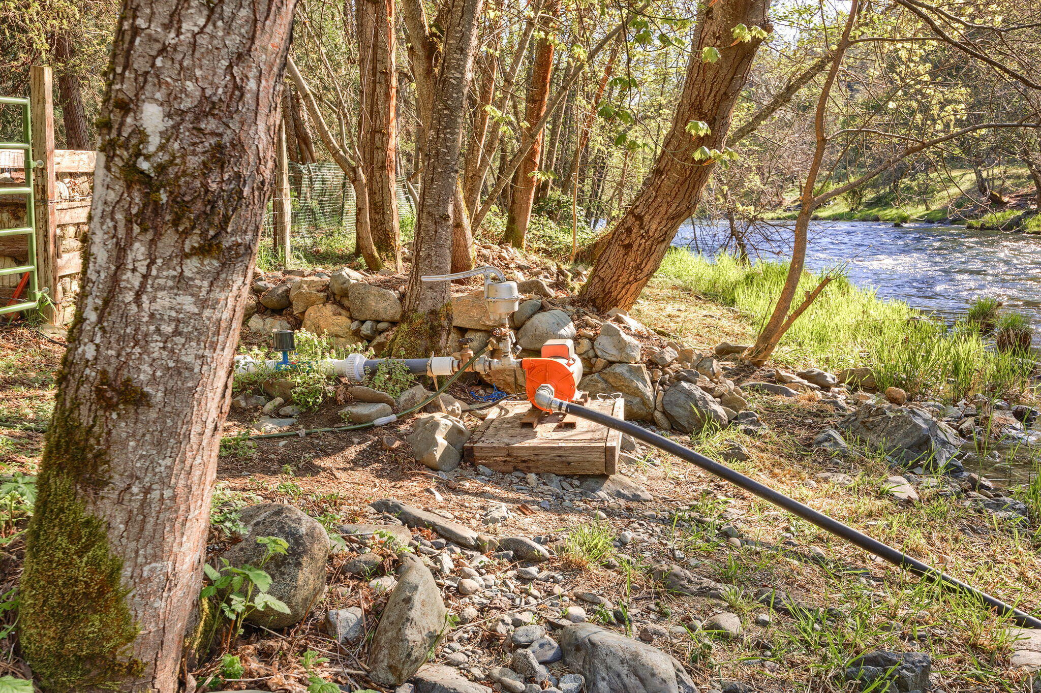 9658 Upper Applegate Road