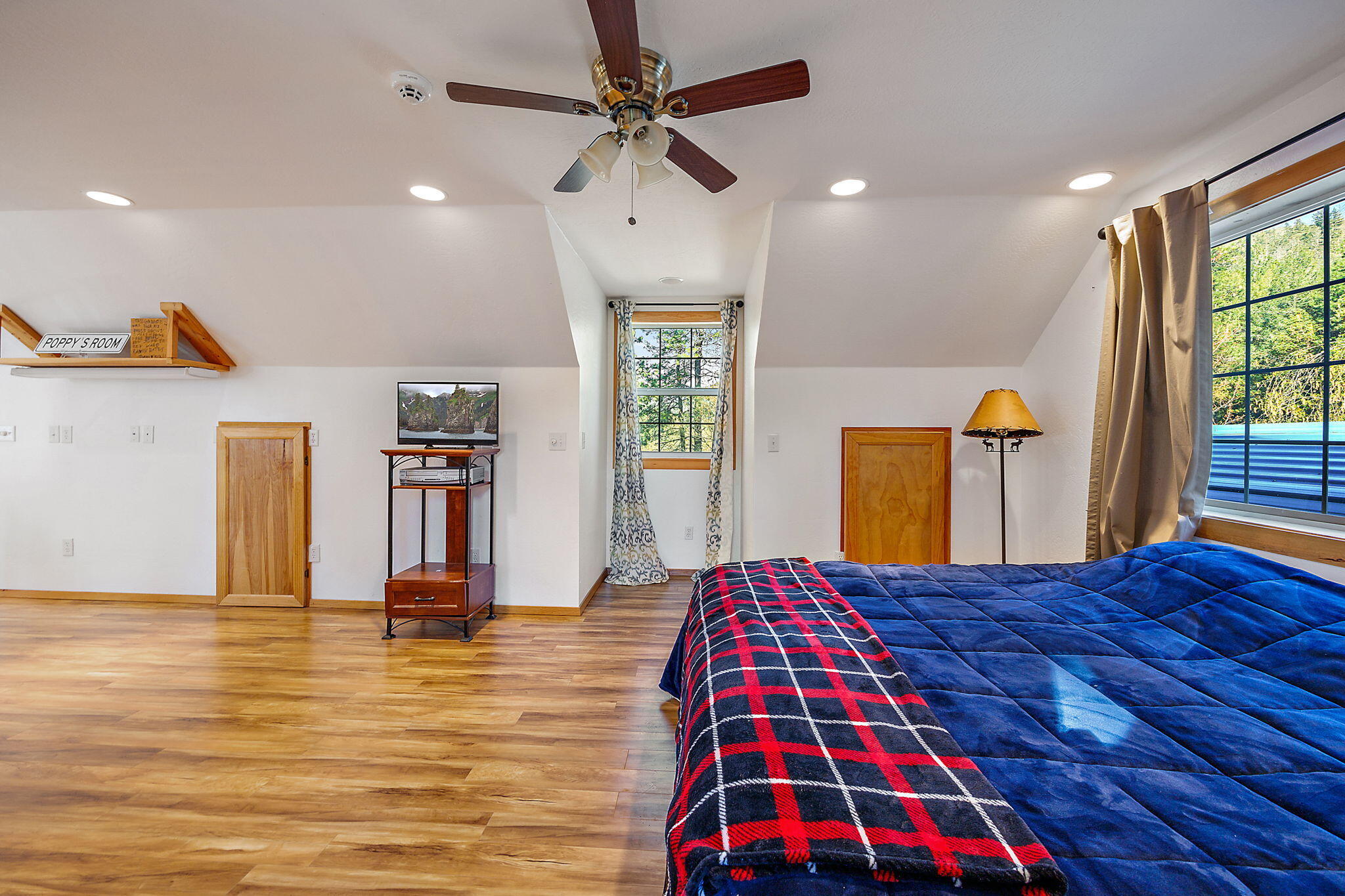 9658 Upper Applegate Road