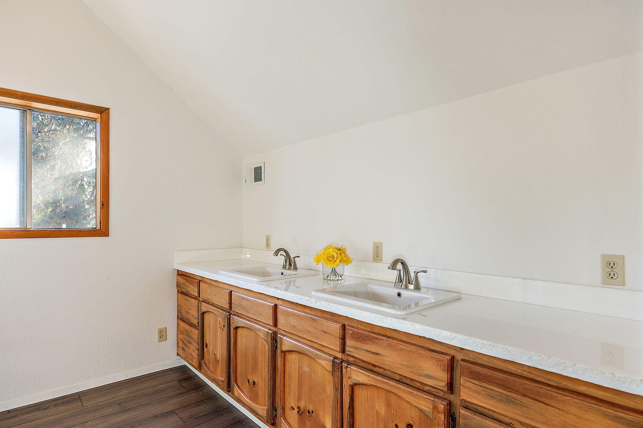 9658 Upper Applegate Road