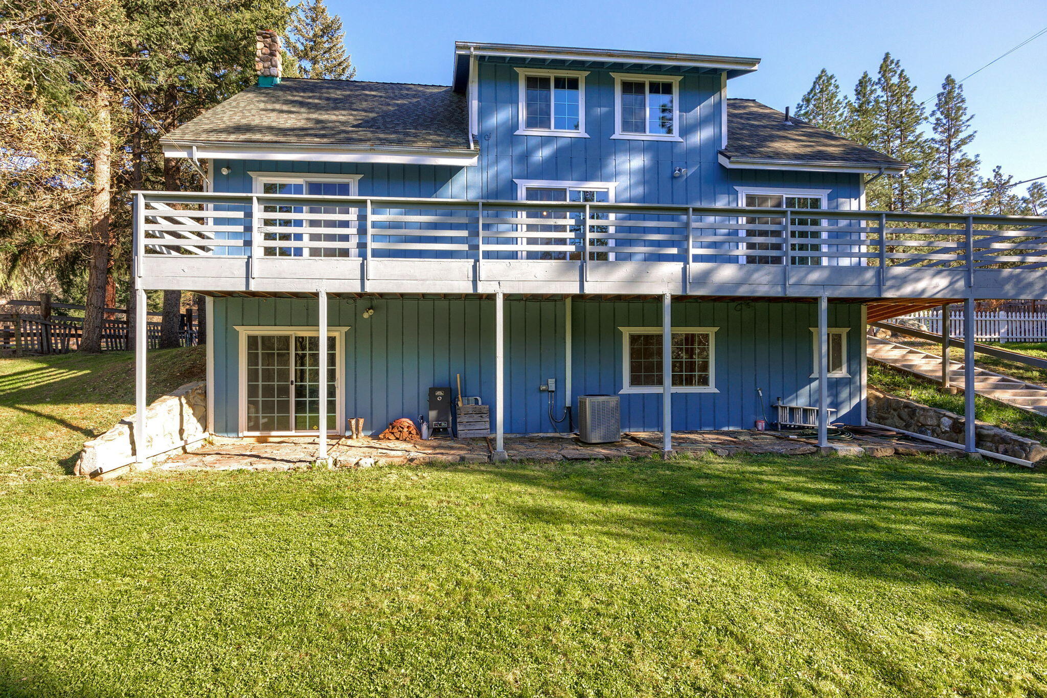 9658 Upper Applegate Road