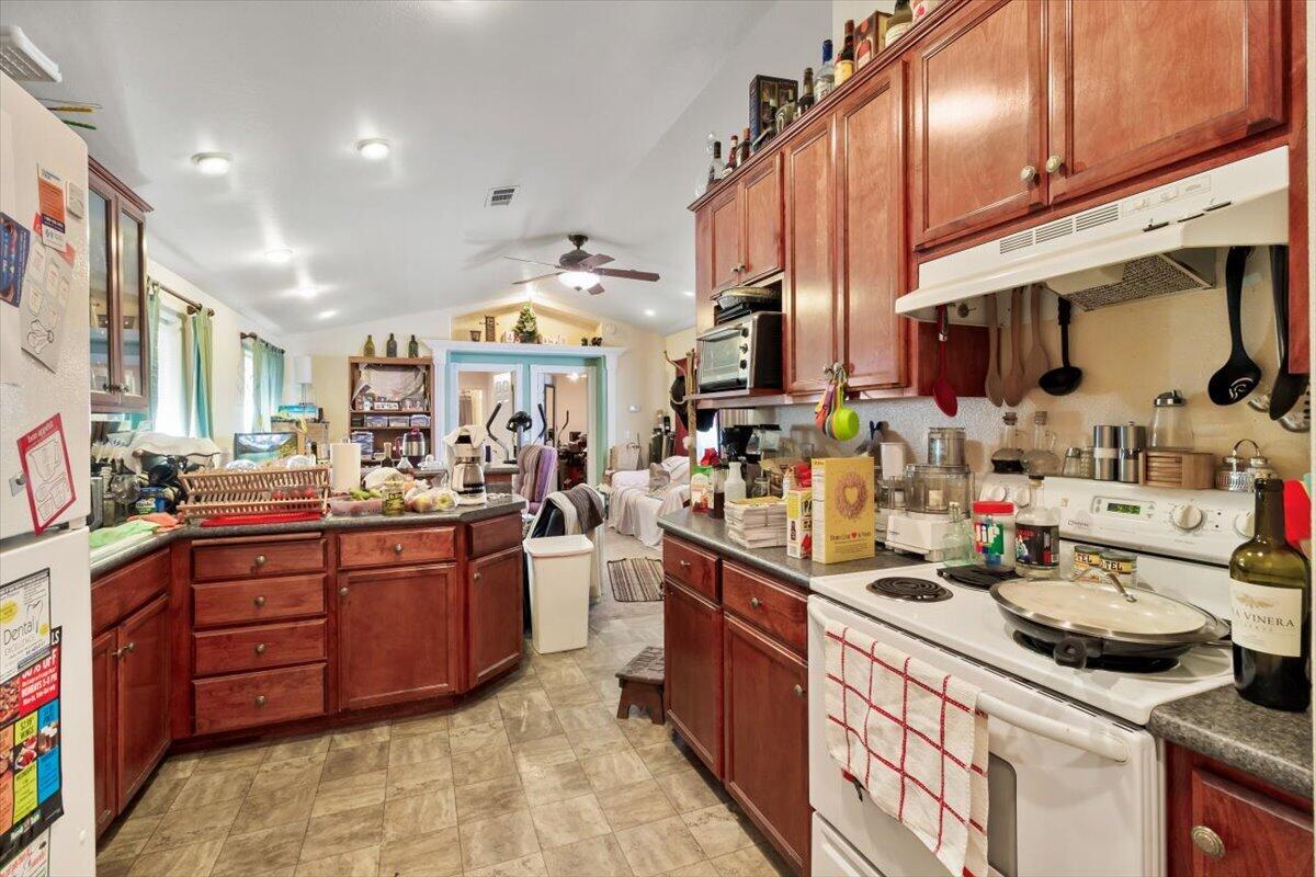1171 - 1173 Valley View Drive