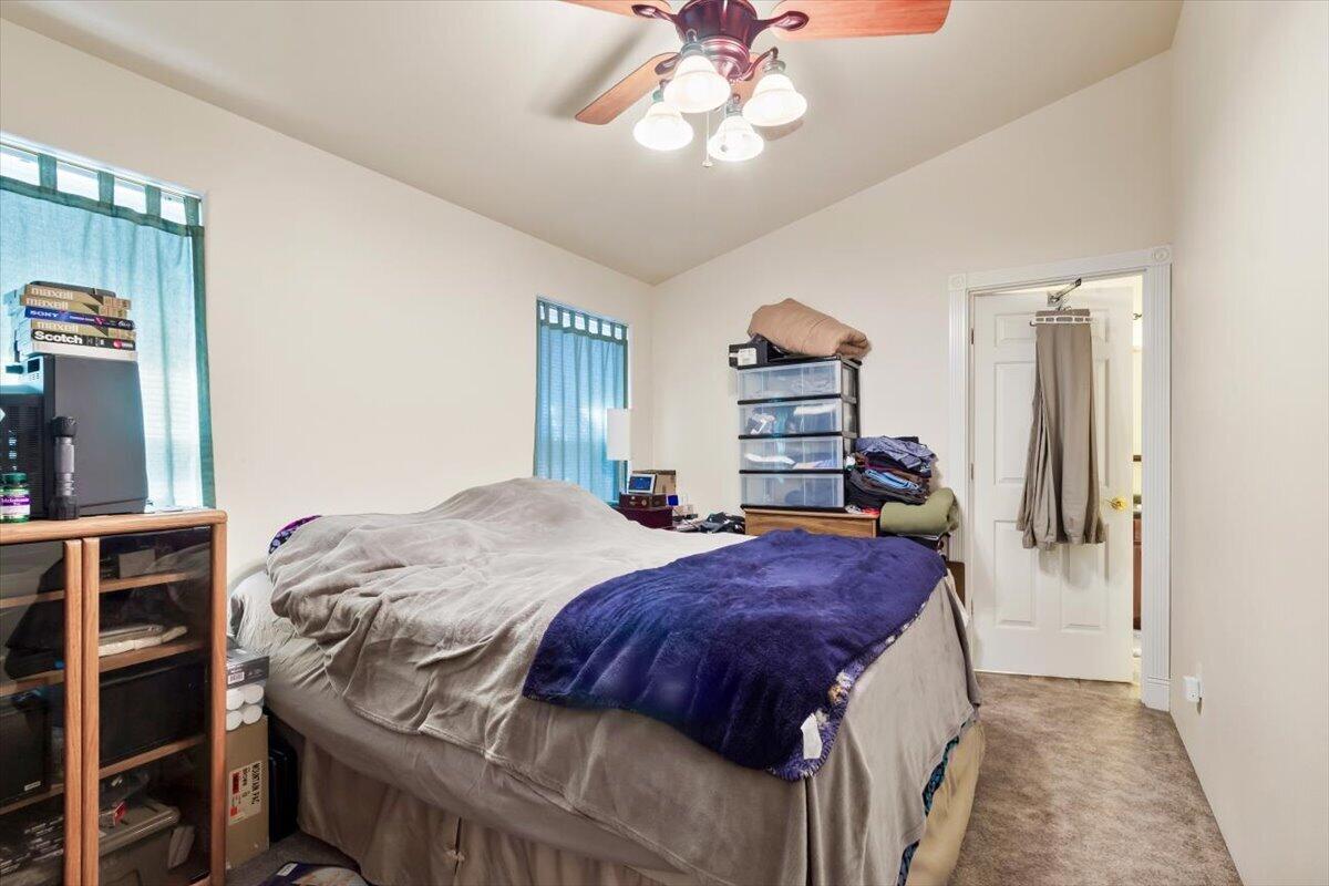 1171 - 1173 Valley View Drive