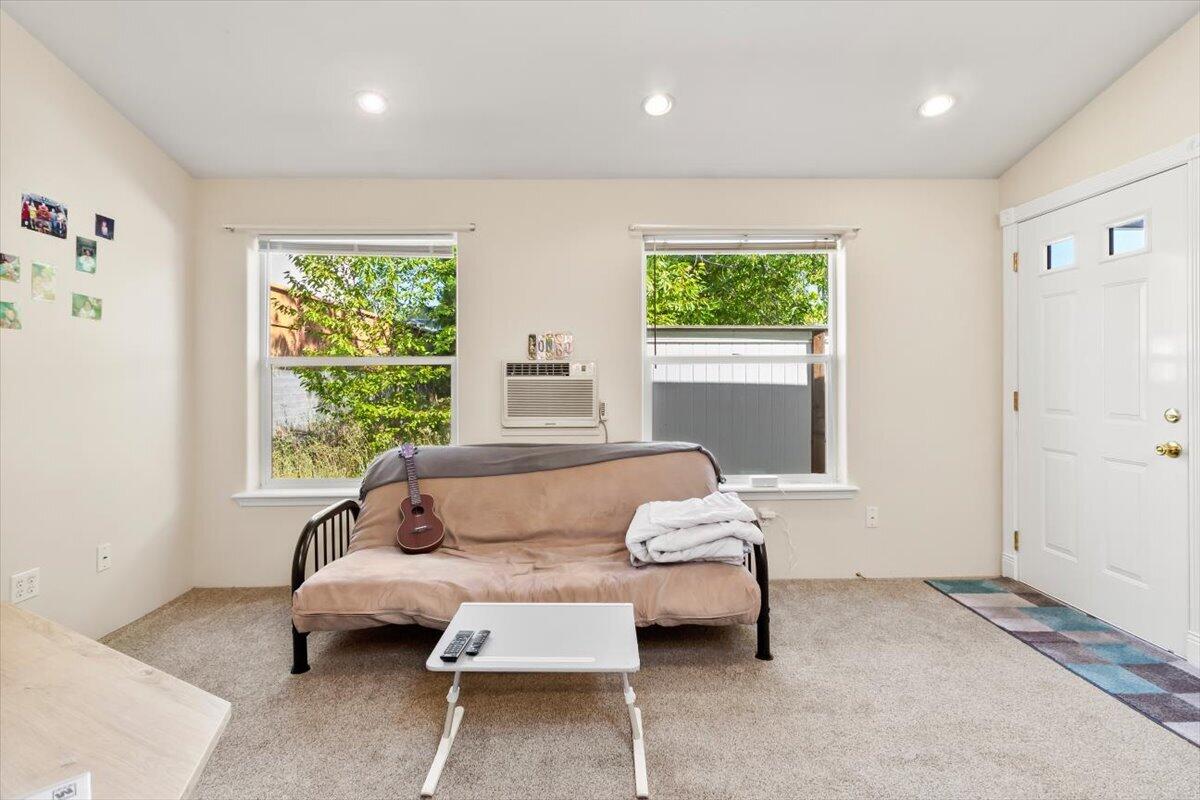1171 - 1173 Valley View Drive