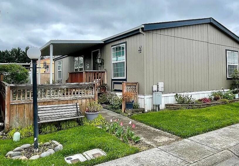 1570 S Peach Street, #72