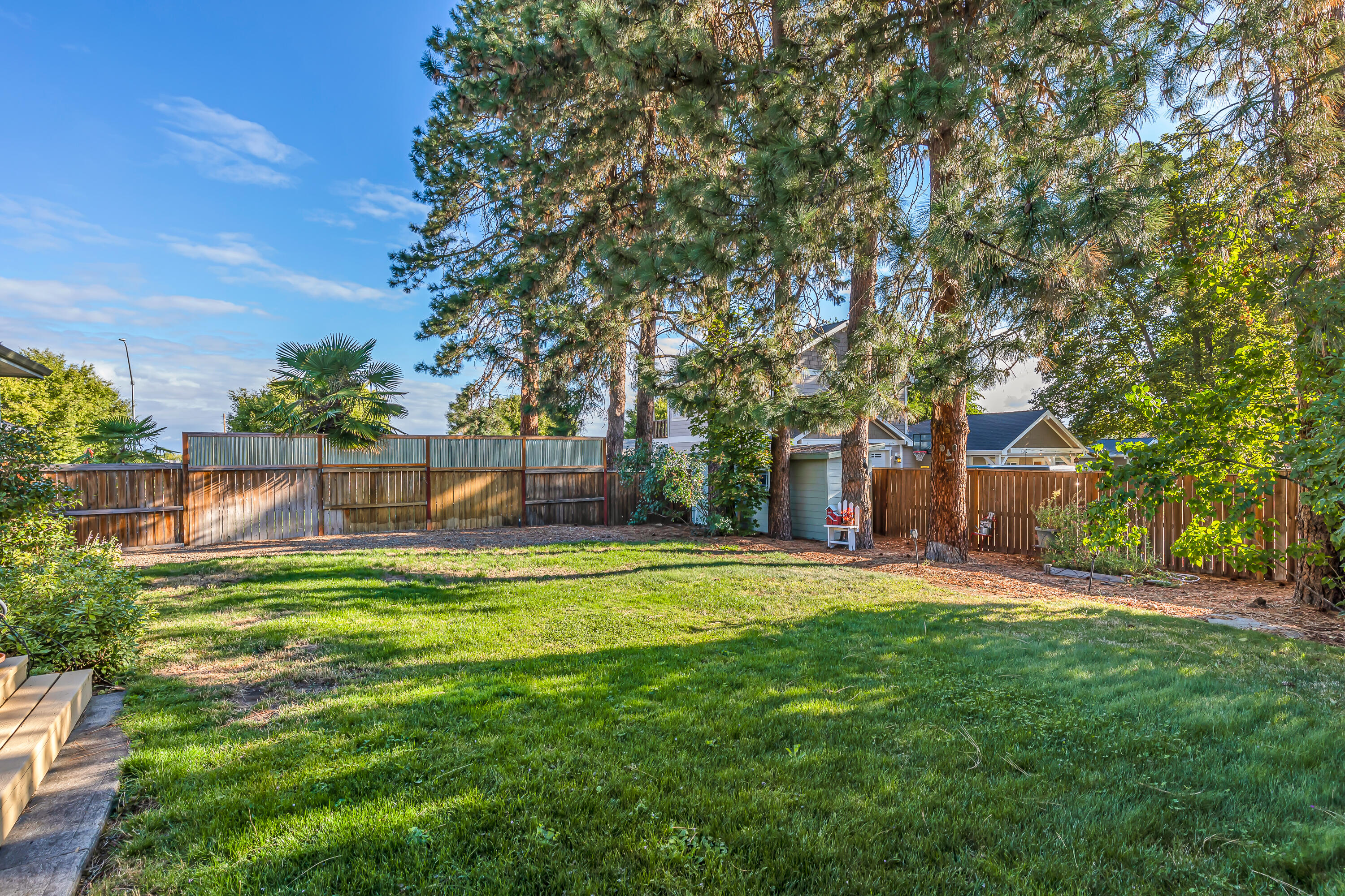 2021 Spruce Way