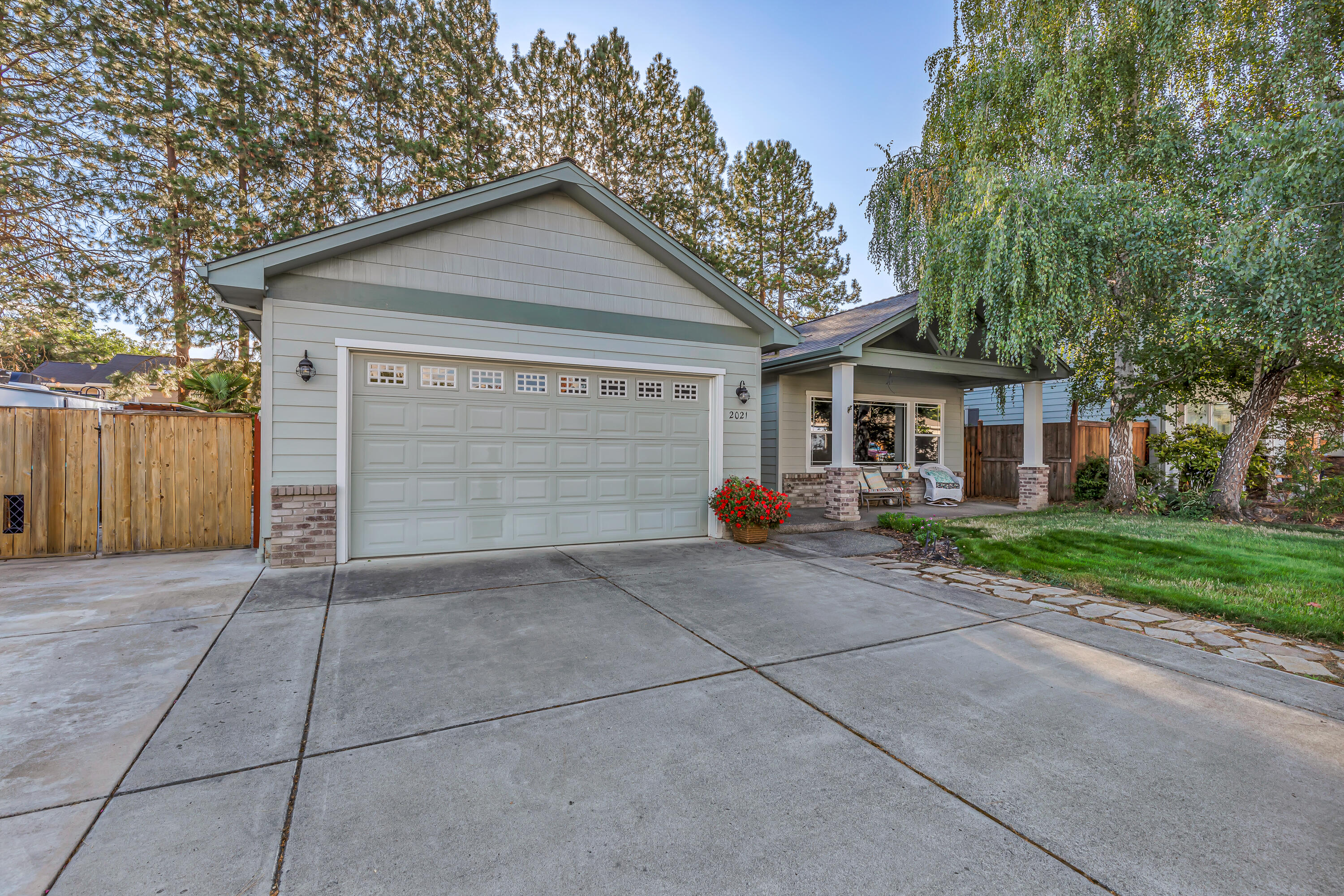 2021 Spruce Way