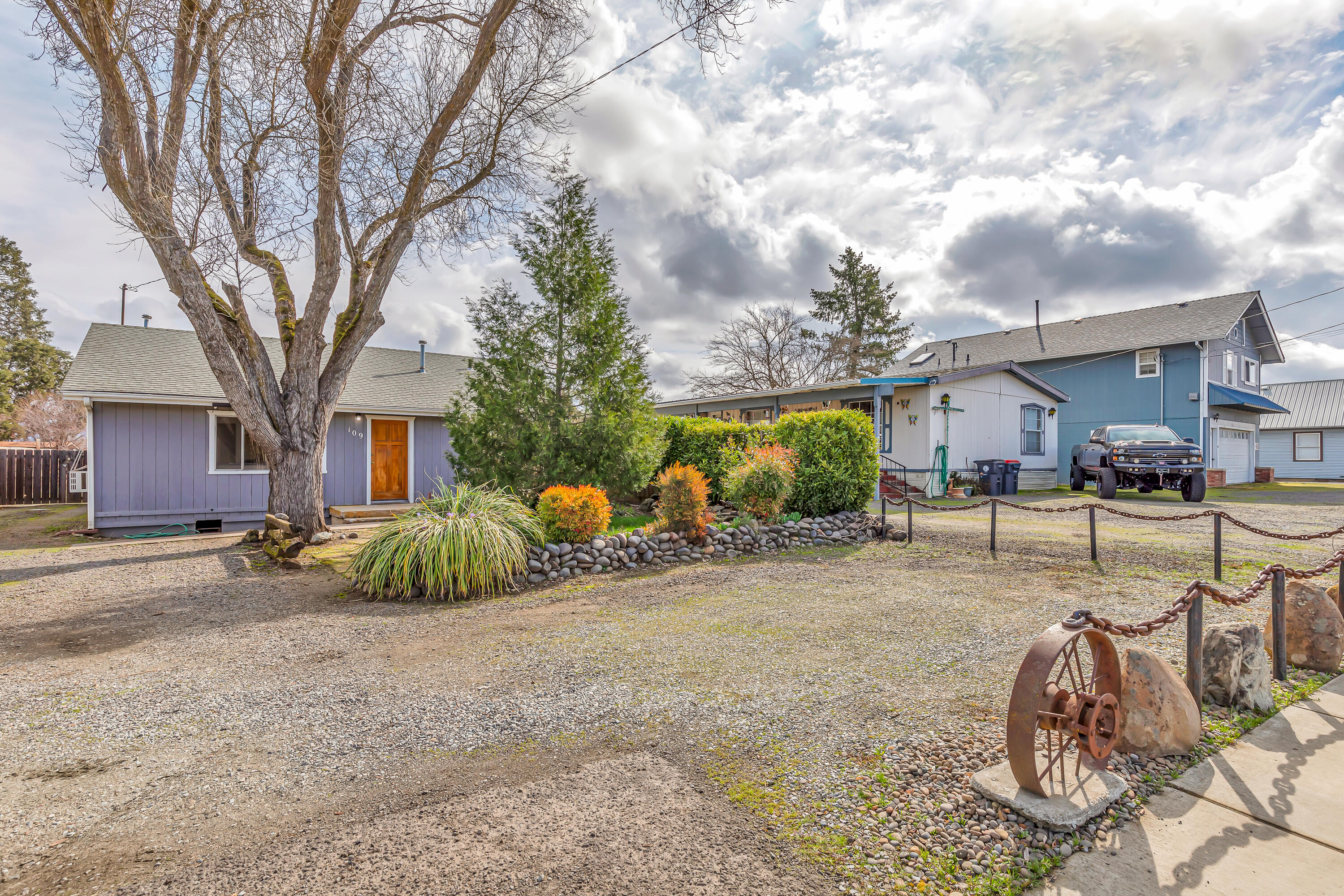 109 Lozier Lane