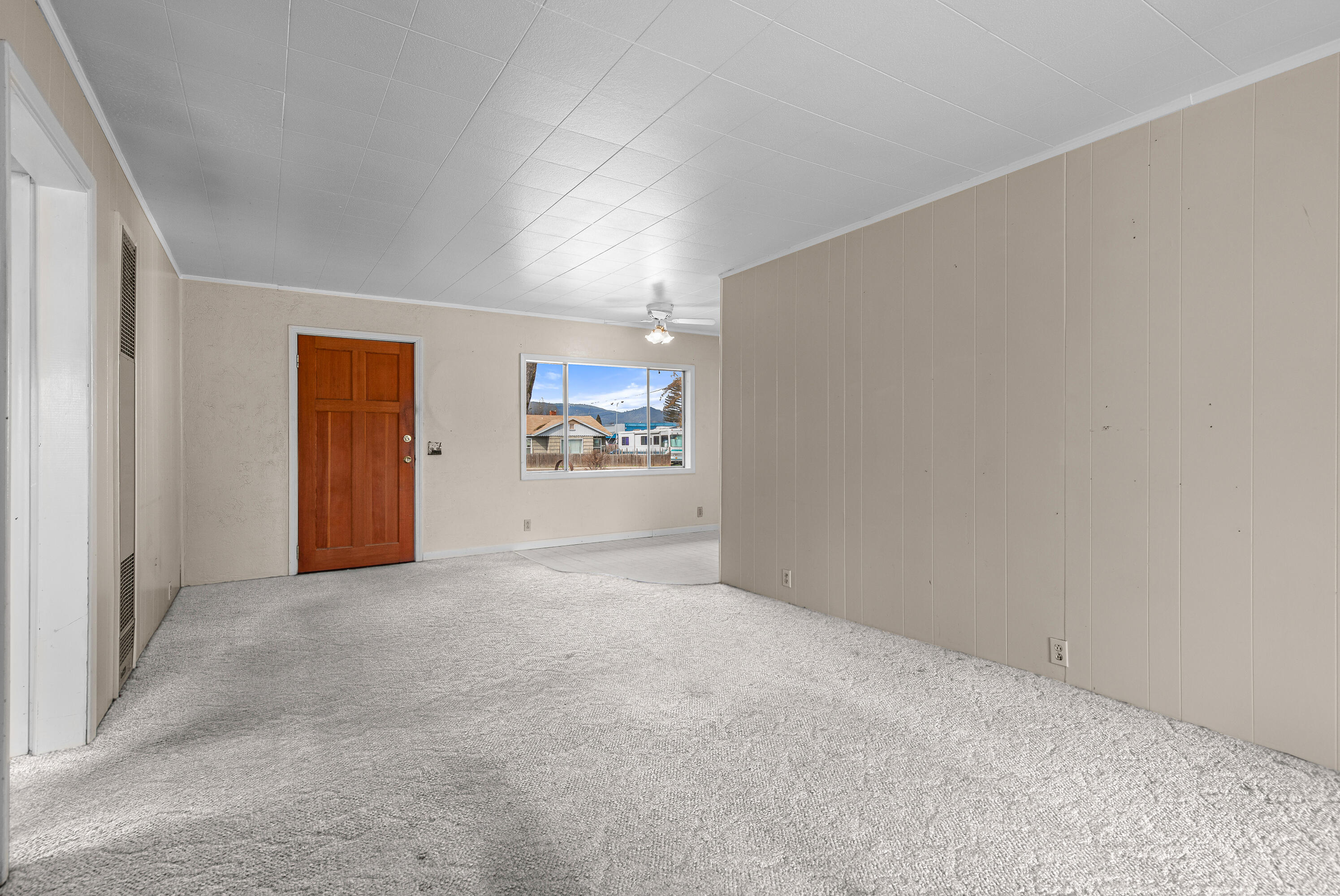 109 Lozier Lane