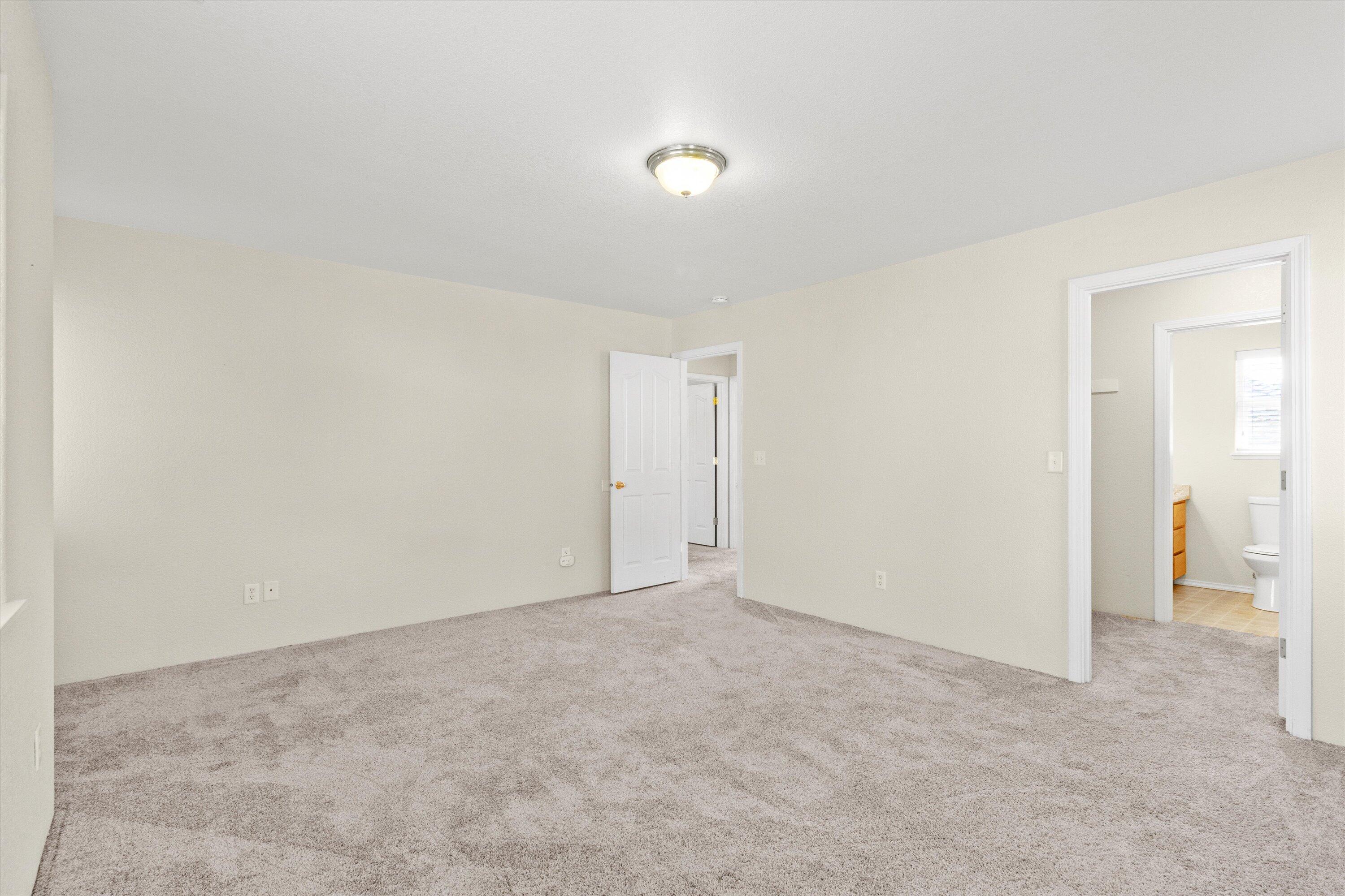 212 Oak Street Street, (A & B)