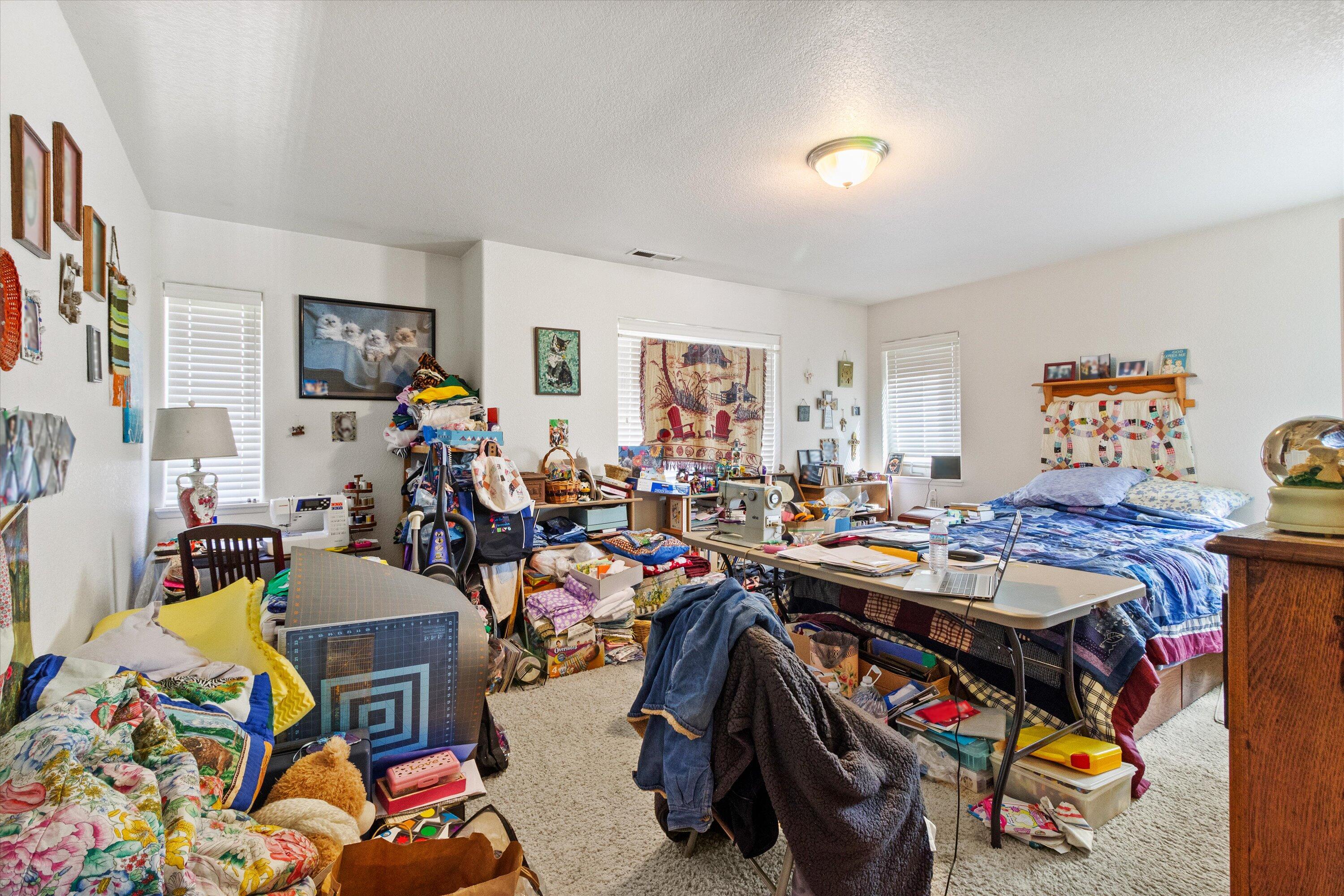 212 Oak Street Street, (A & B)