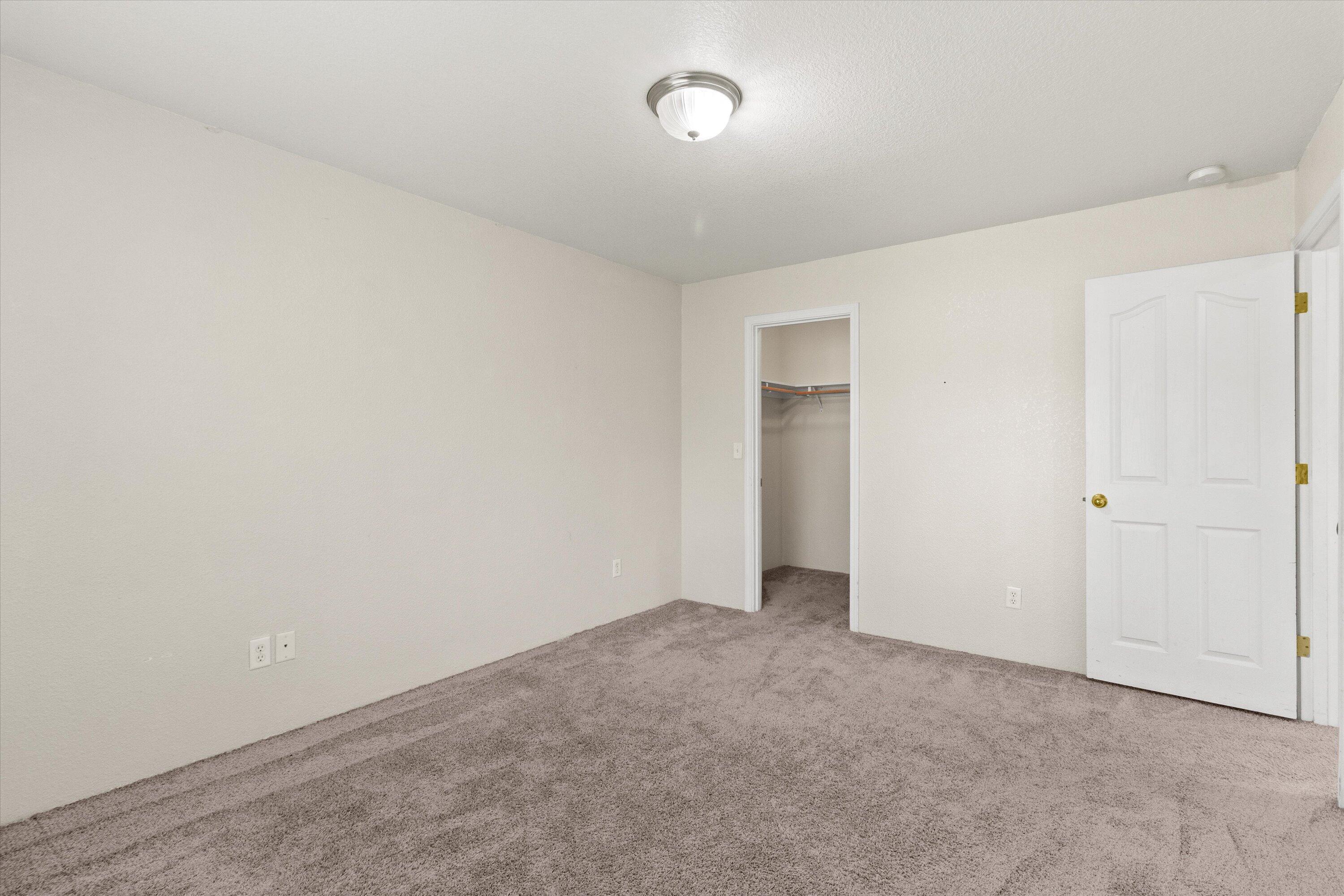 212 Oak Street Street, (A & B)