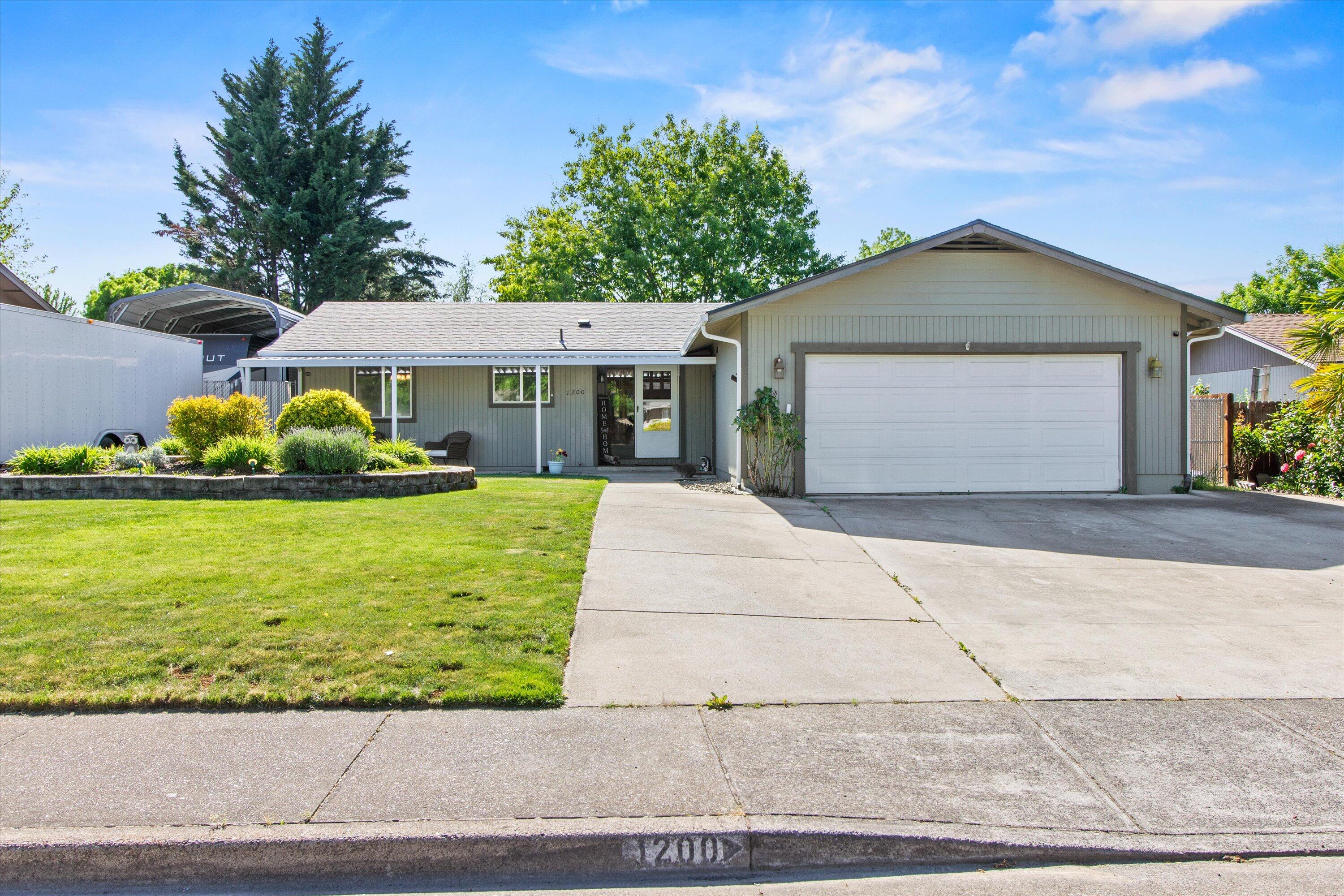 1200 Douglas Avenue