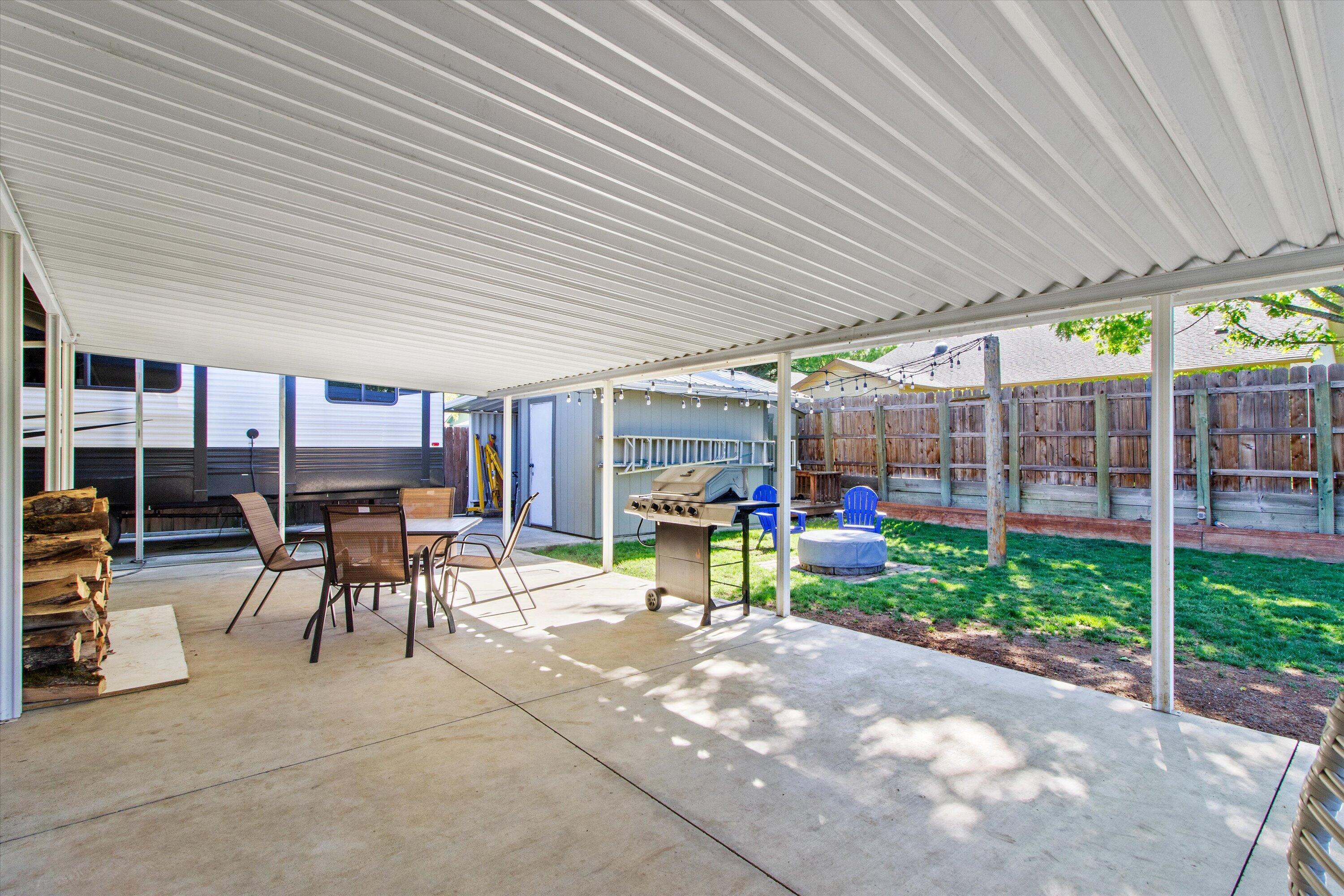 1200 Douglas Avenue