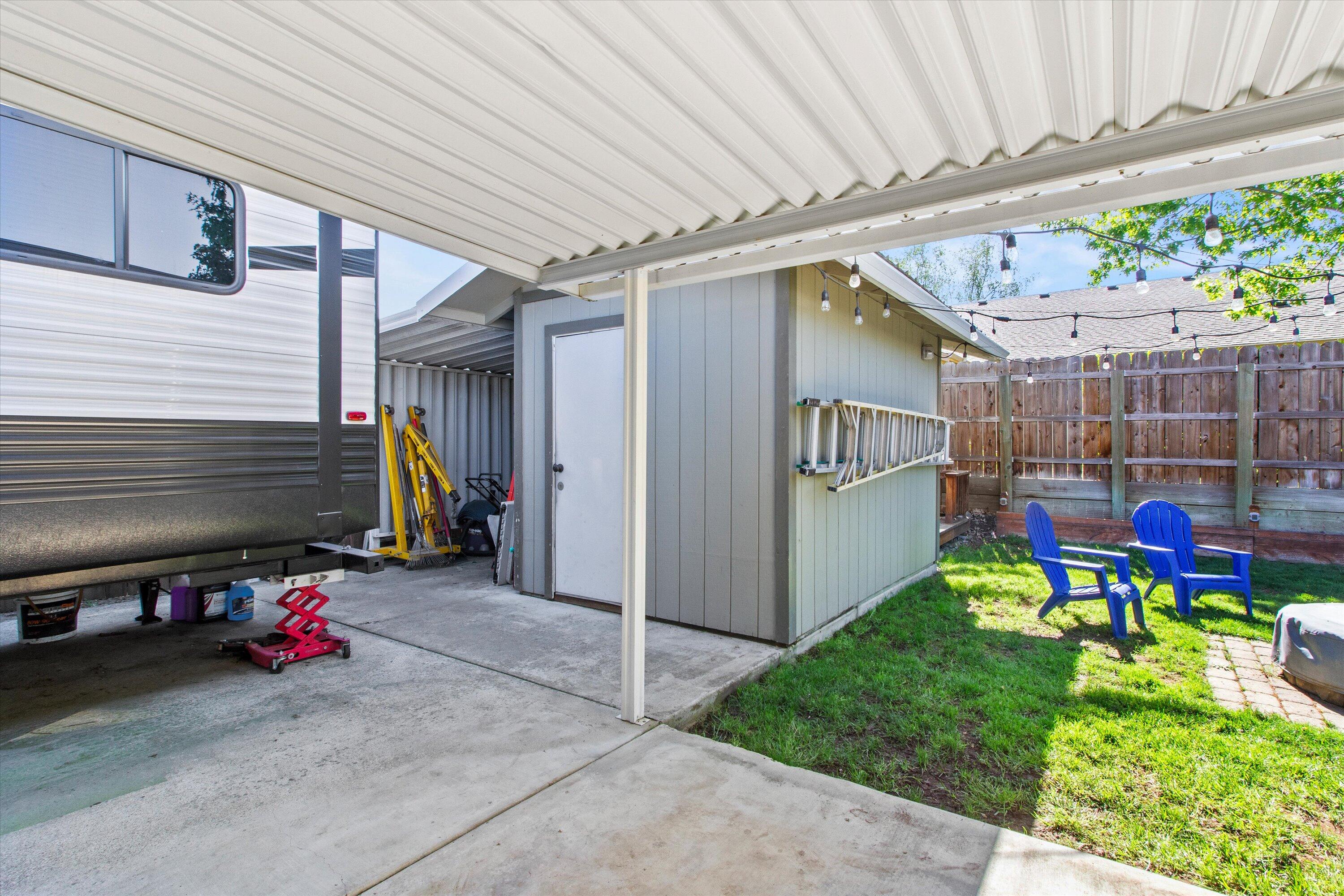 1200 Douglas Avenue