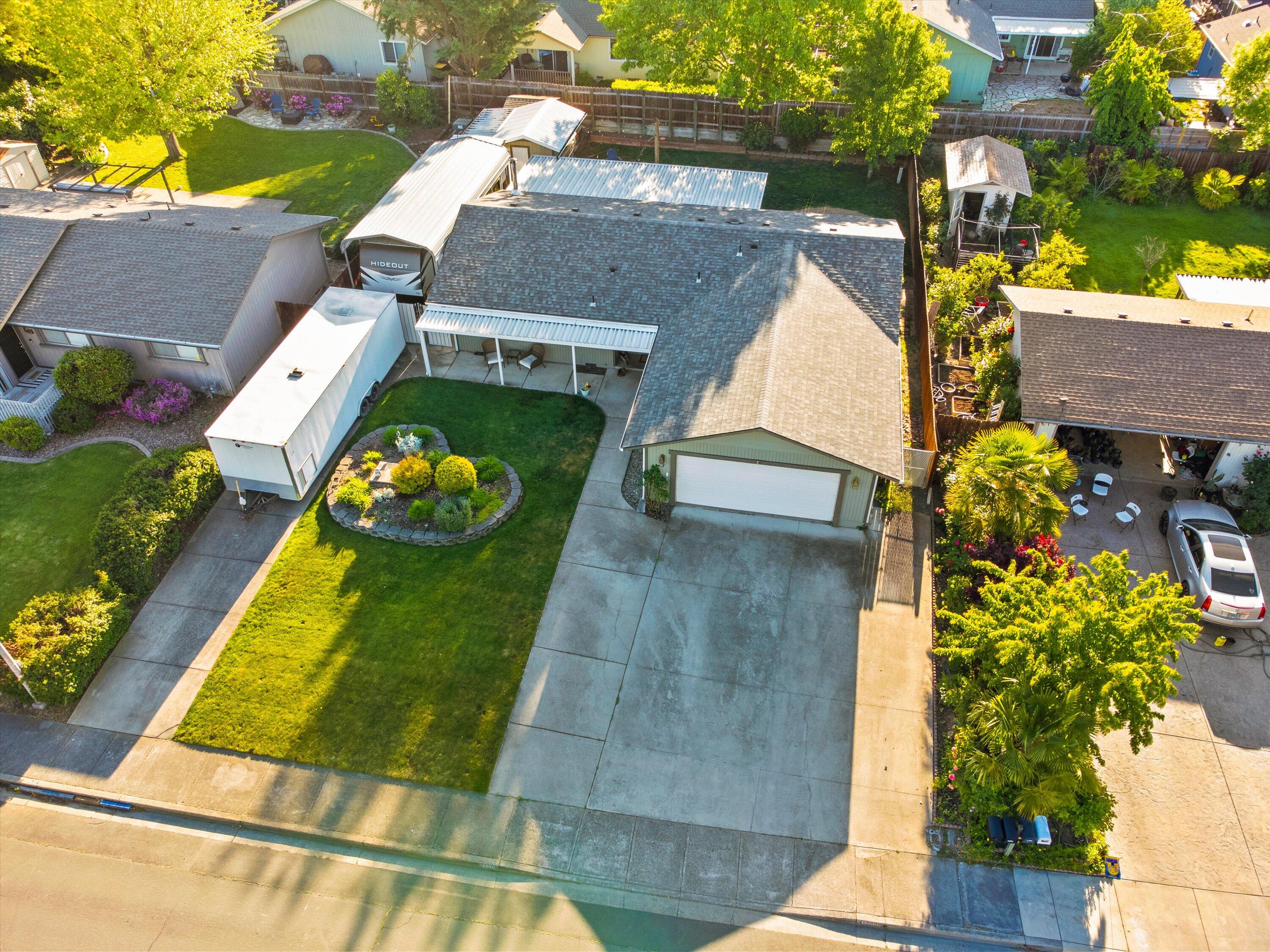 1200 Douglas Avenue