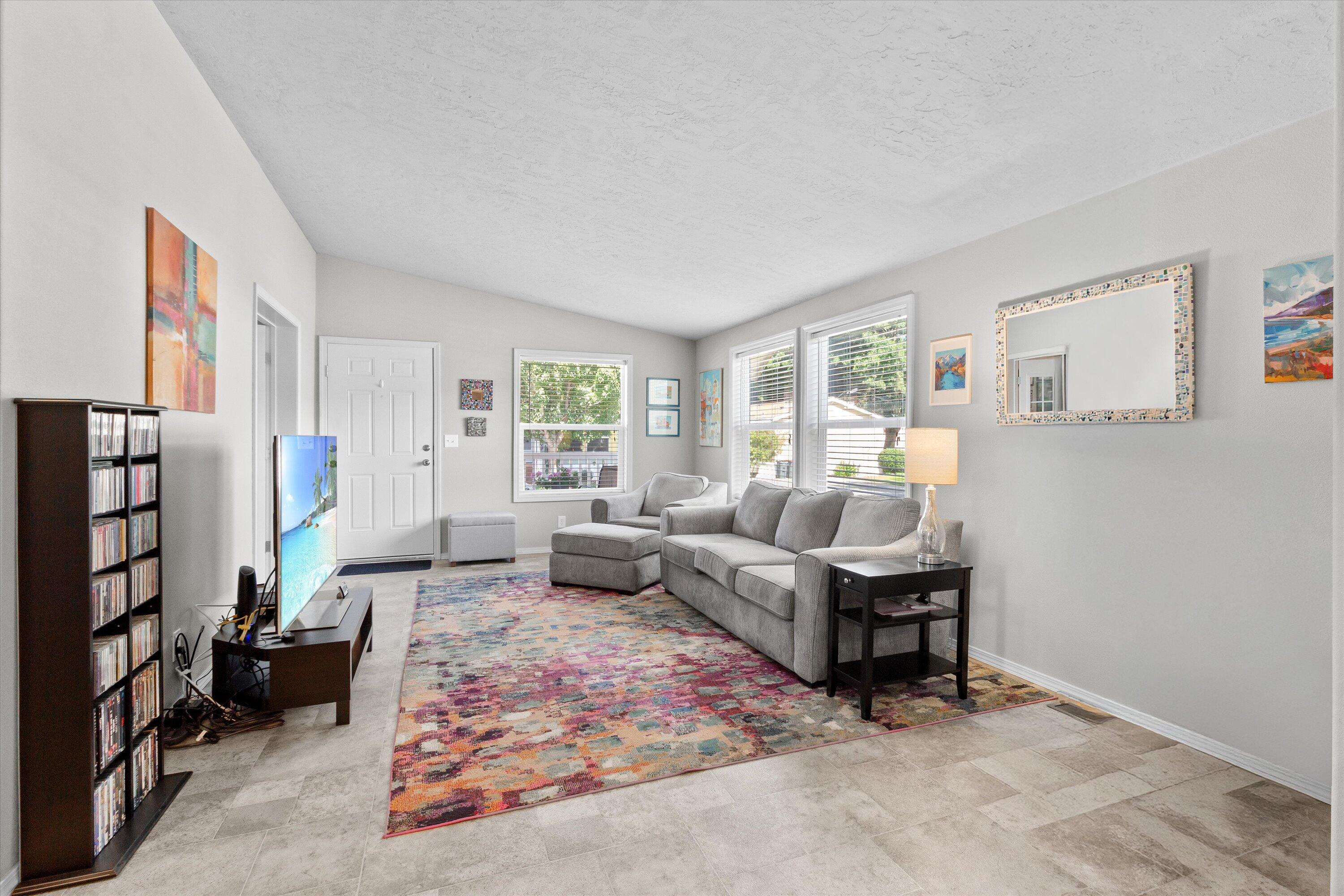 10 E South Stage Road, SPC 72