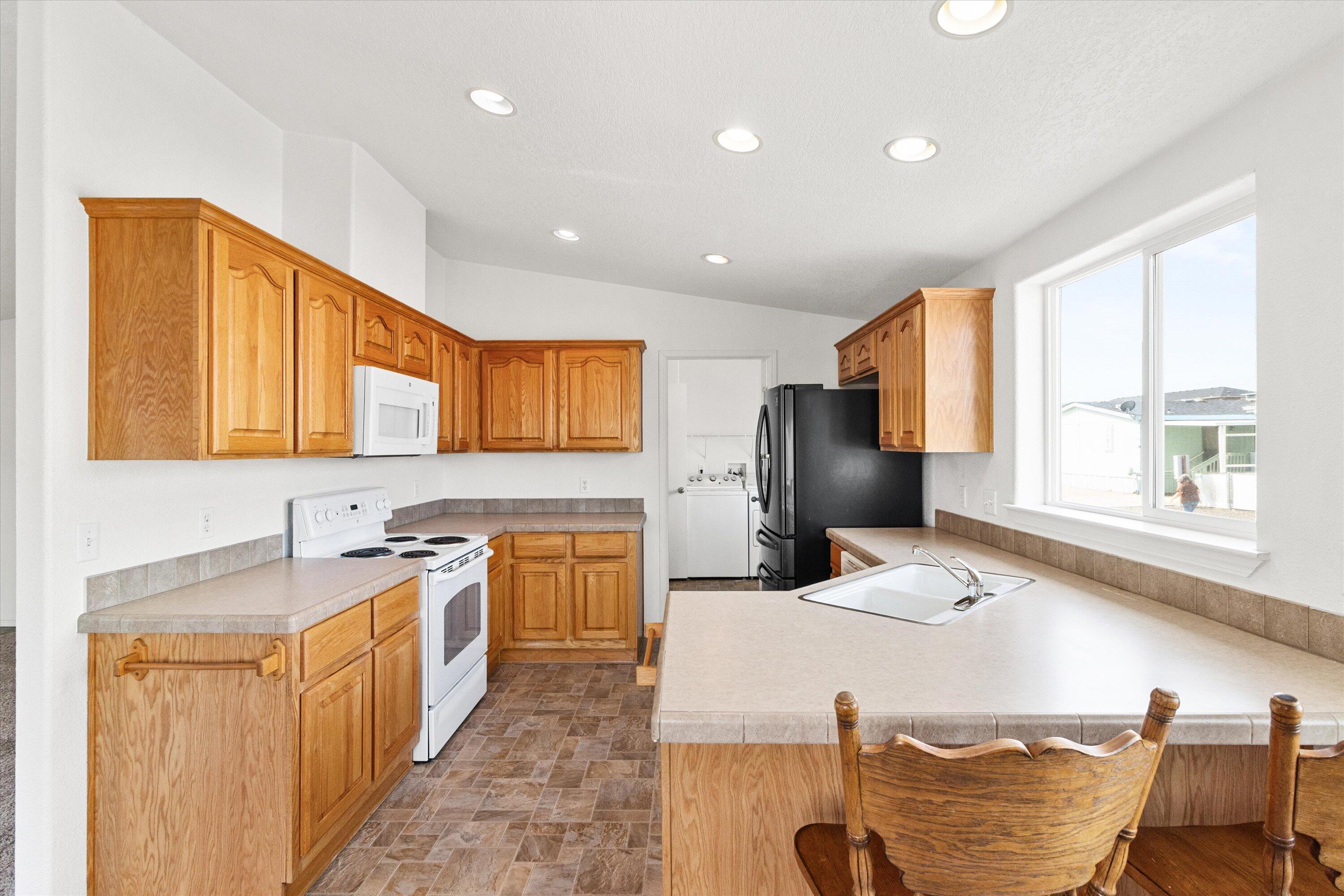 3501 Avenue C, 35, White City Unit: 35