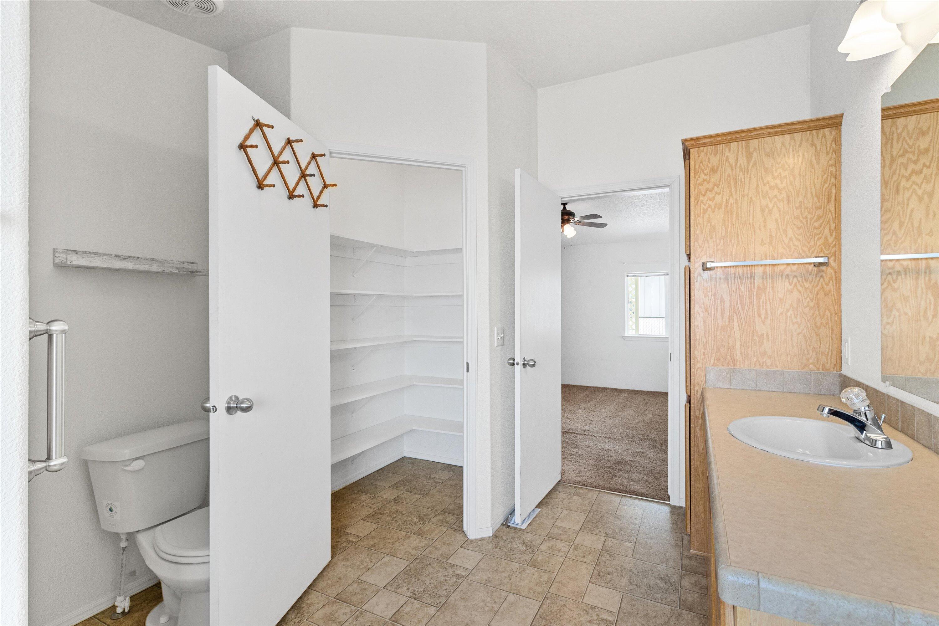 3501 Avenue C, 35, White City Unit: 35