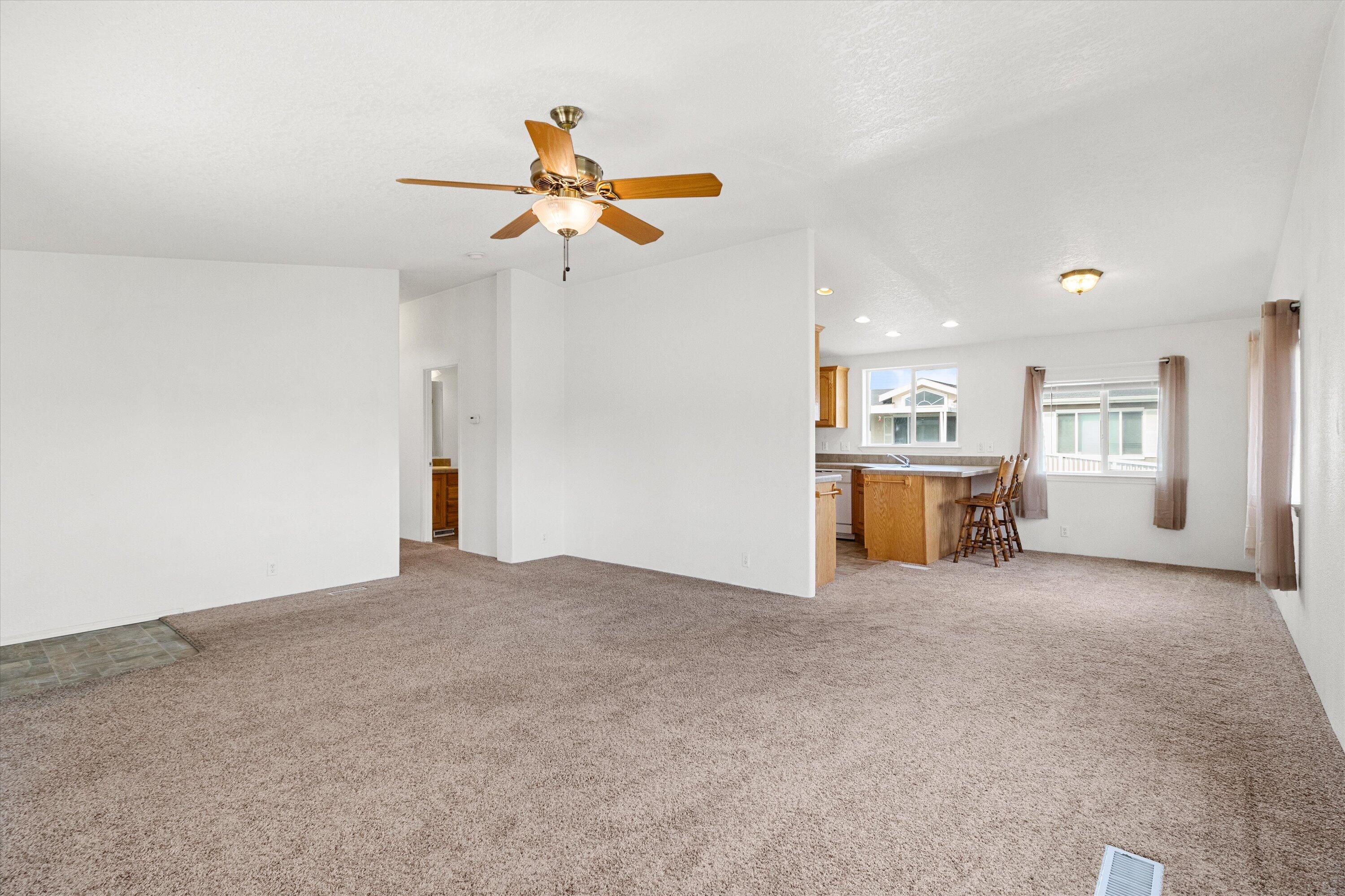 3501 Avenue C, 35, White City Unit: 35