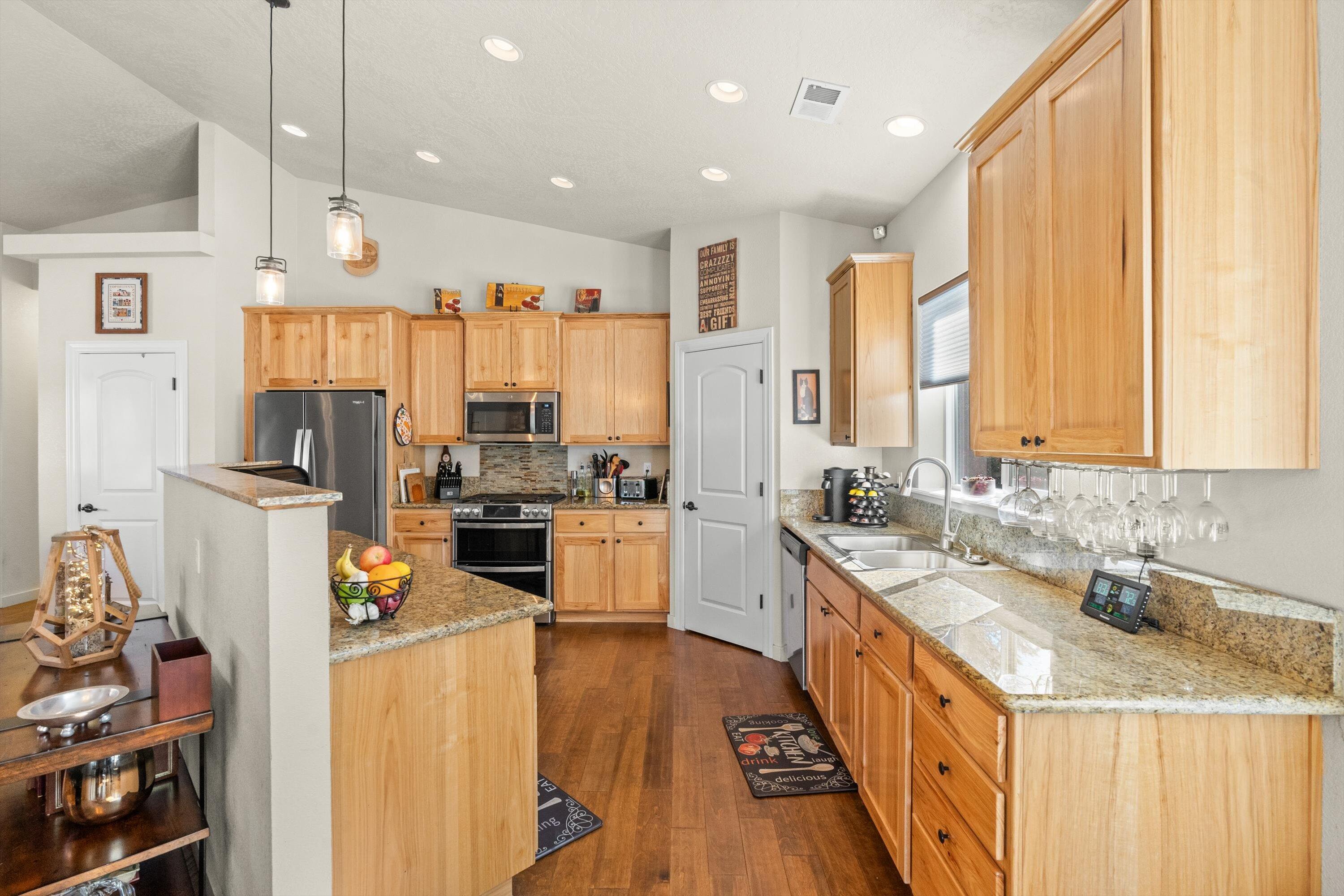 1582 SE Rosemary Lane