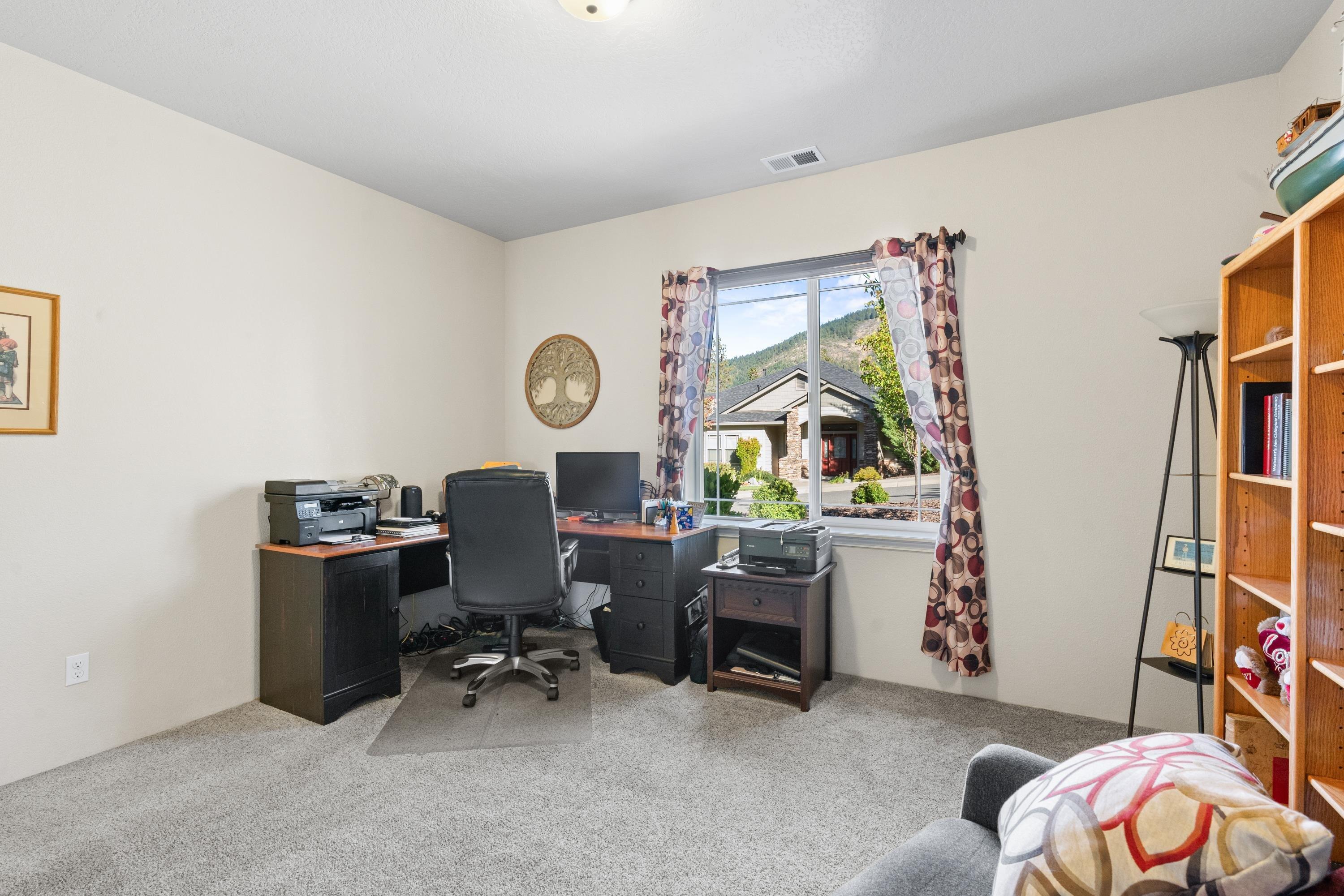 1582 SE Rosemary Lane