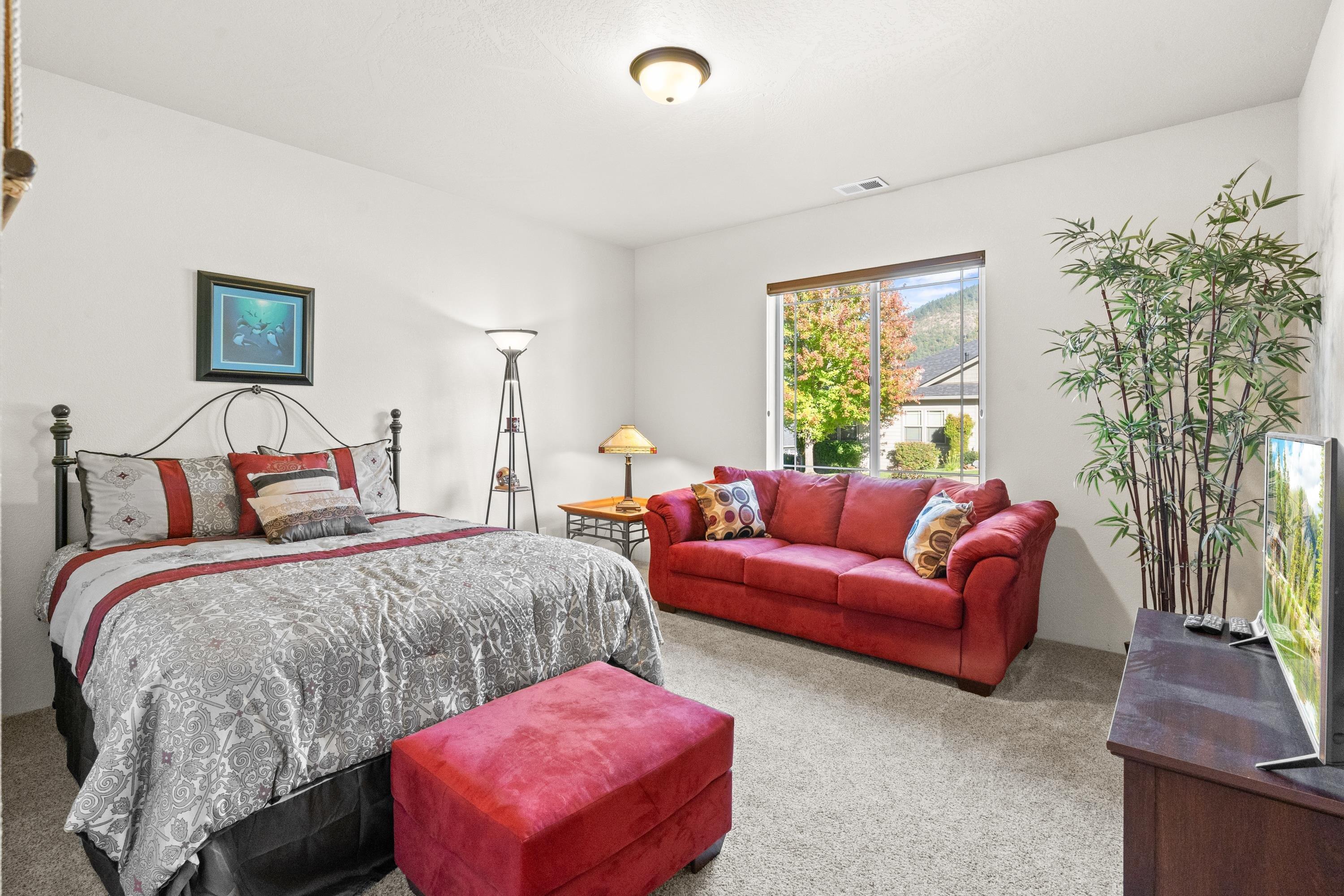 1582 SE Rosemary Lane