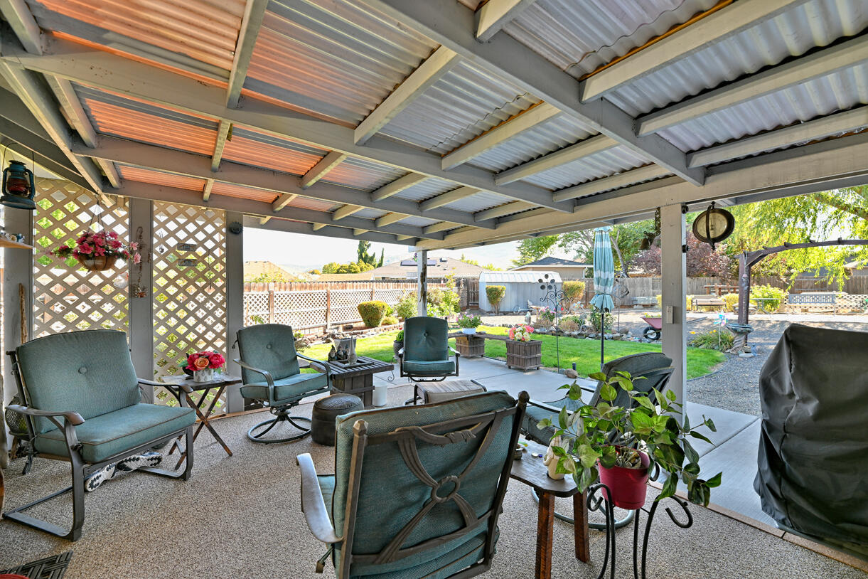 3238 Woodbriar Drive