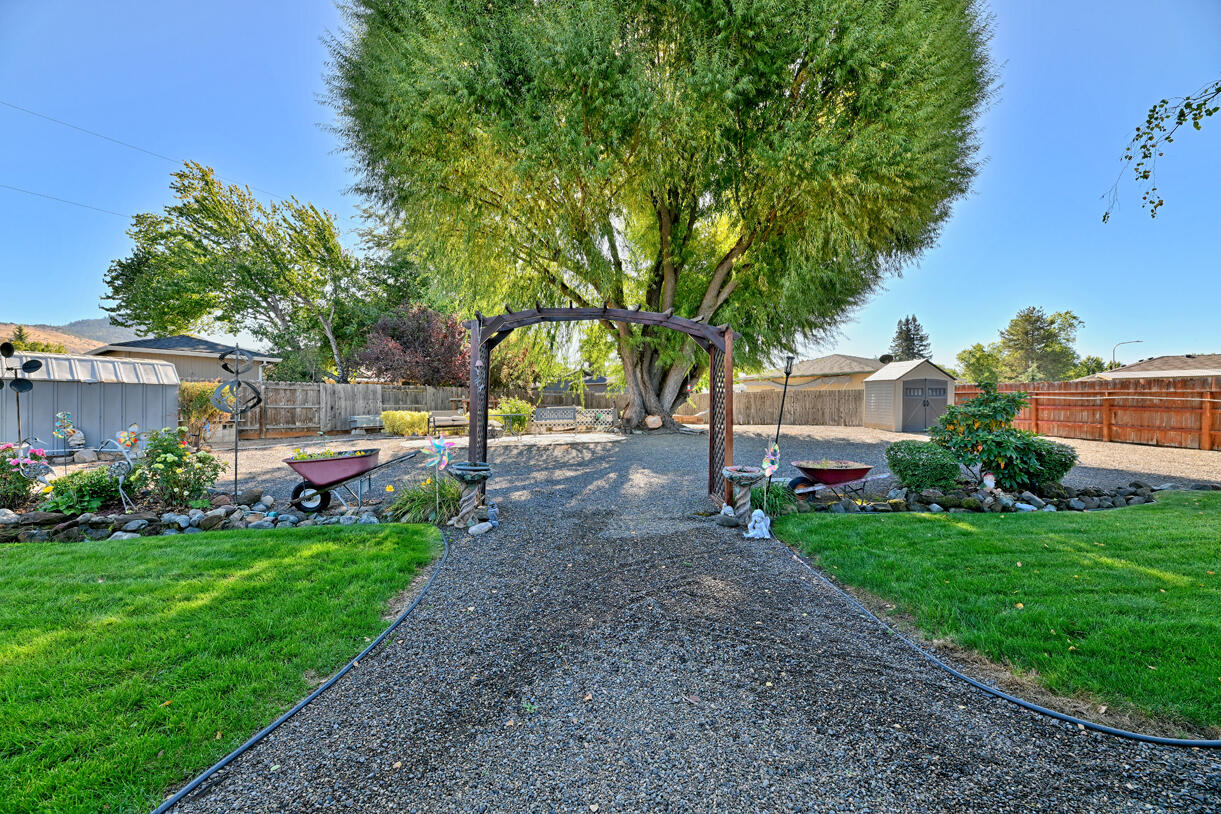 3238 Woodbriar Drive