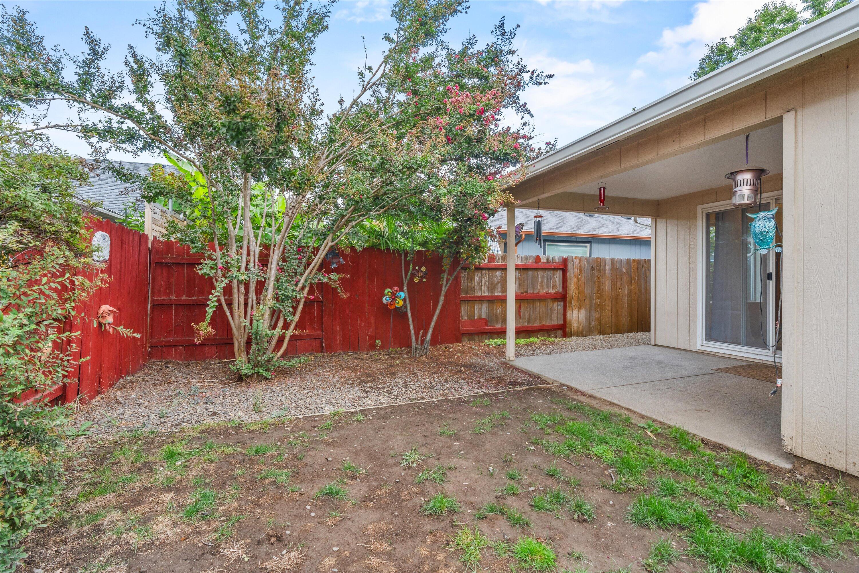 1822 Sarah Way, Medford