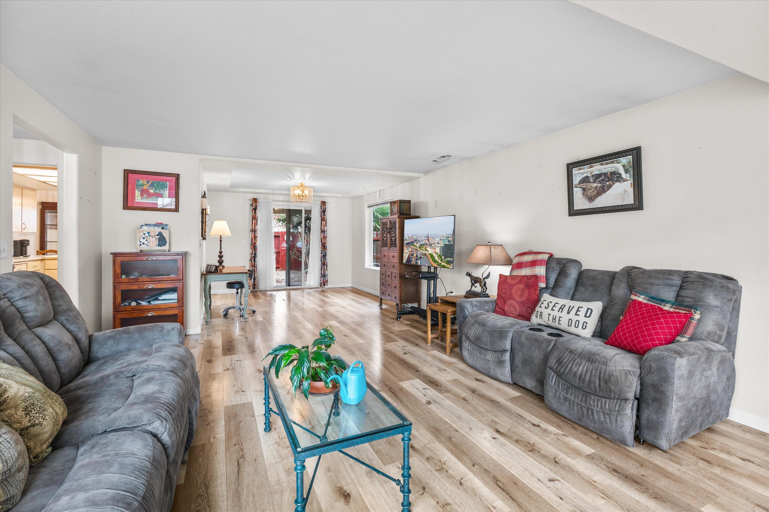 1822 Sarah Way, Medford